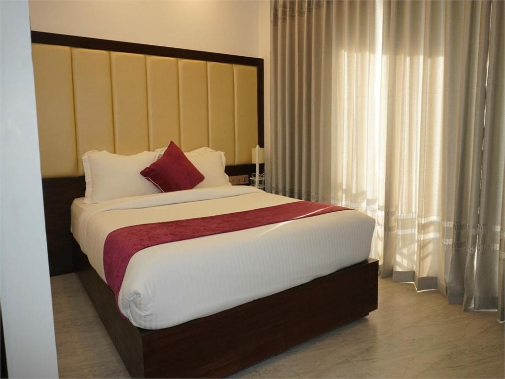 Deluxe Double Room photo 2