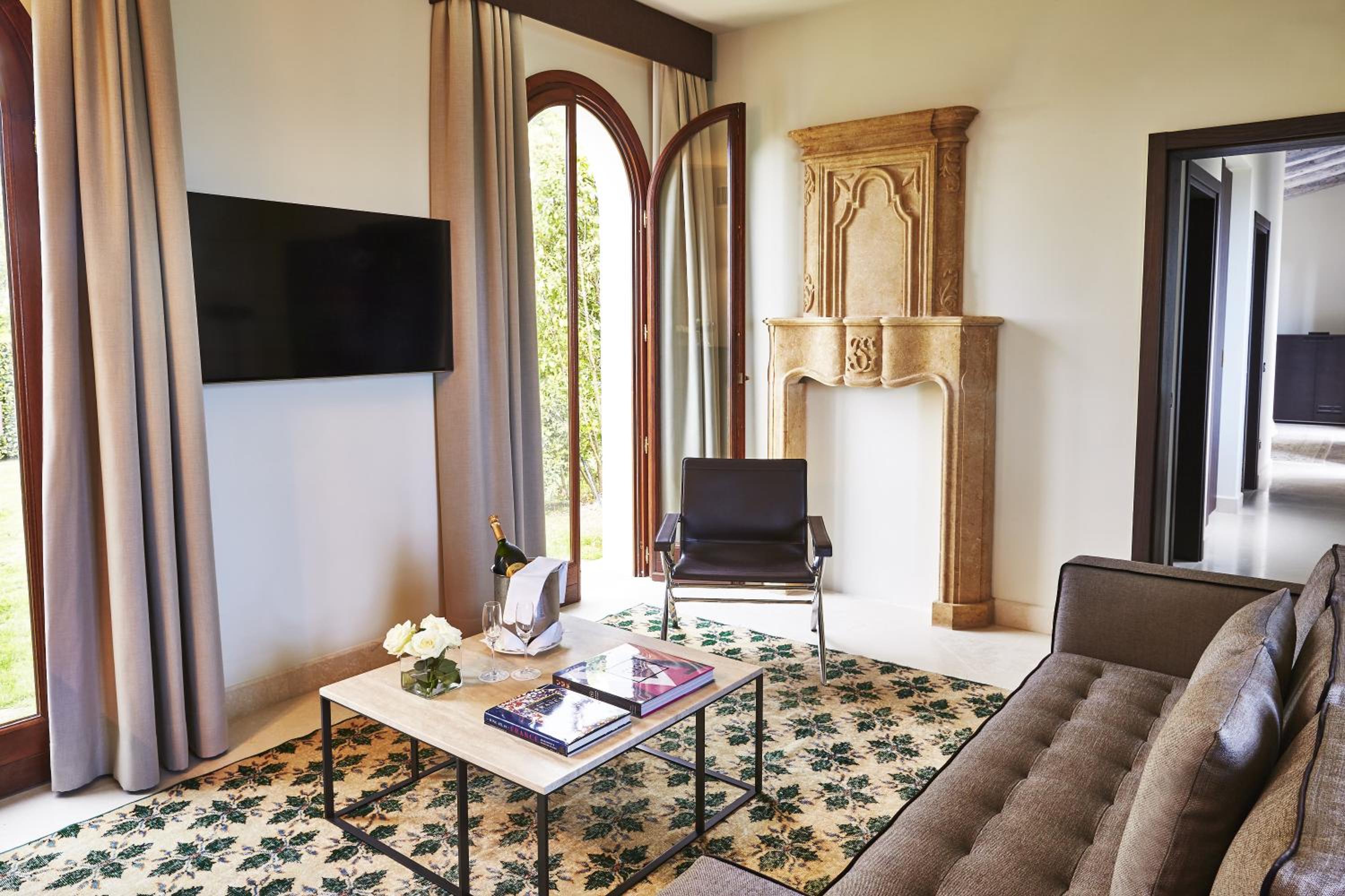Villa Giardini Two Bedroom Suite