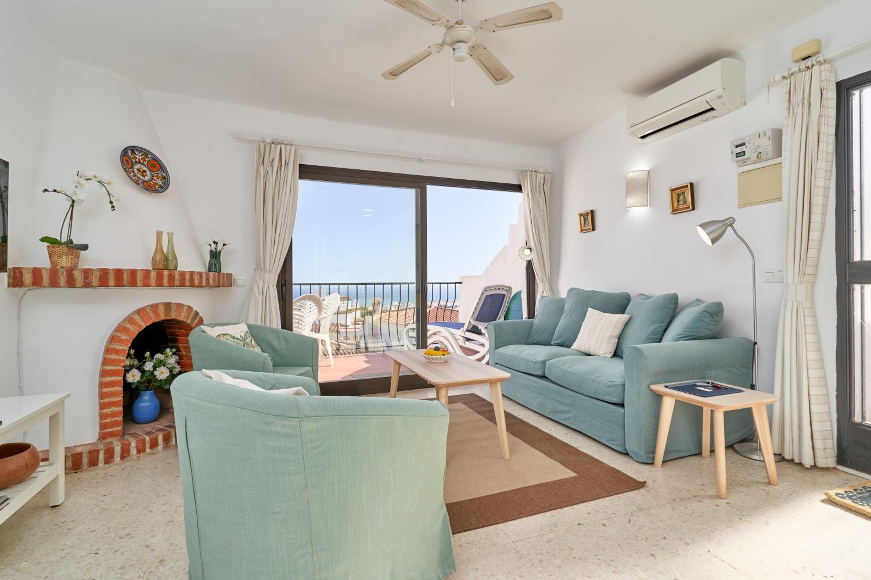Apartamento de un dormitorio superior con balcón