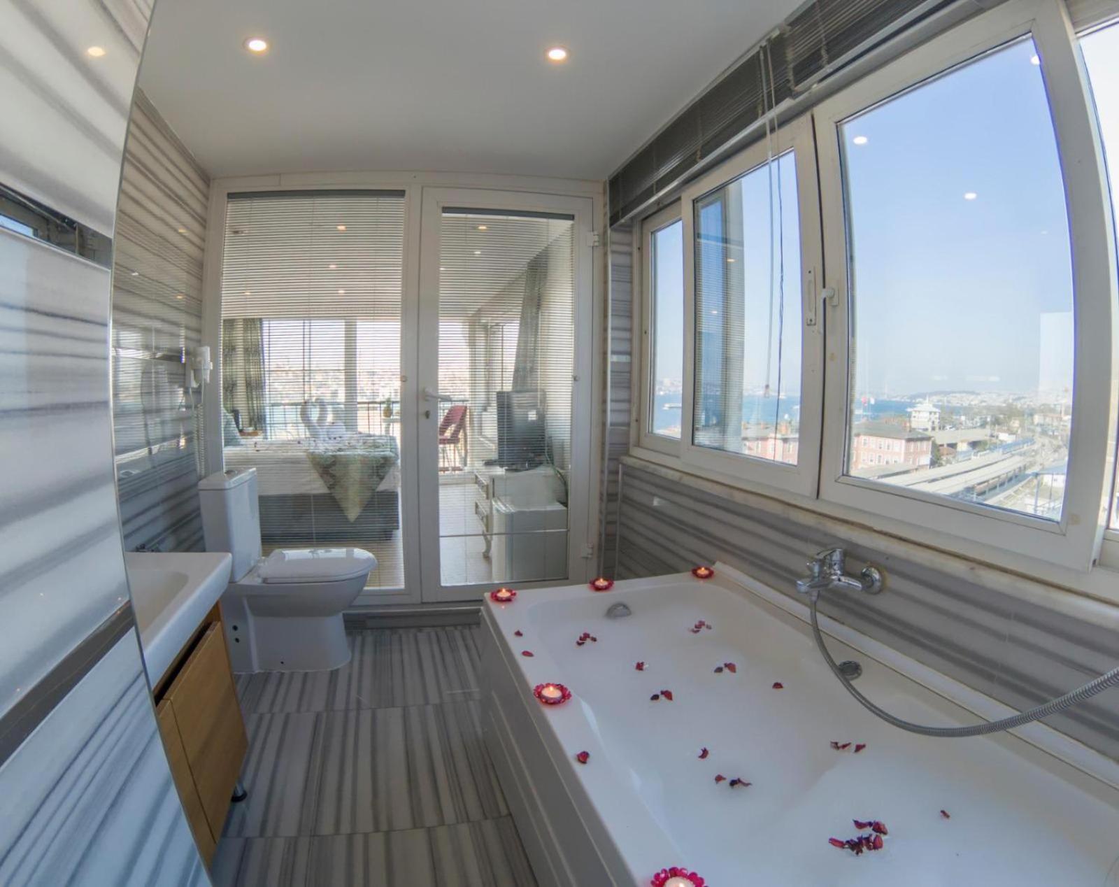 Deluxe Quadruple Room photo 2