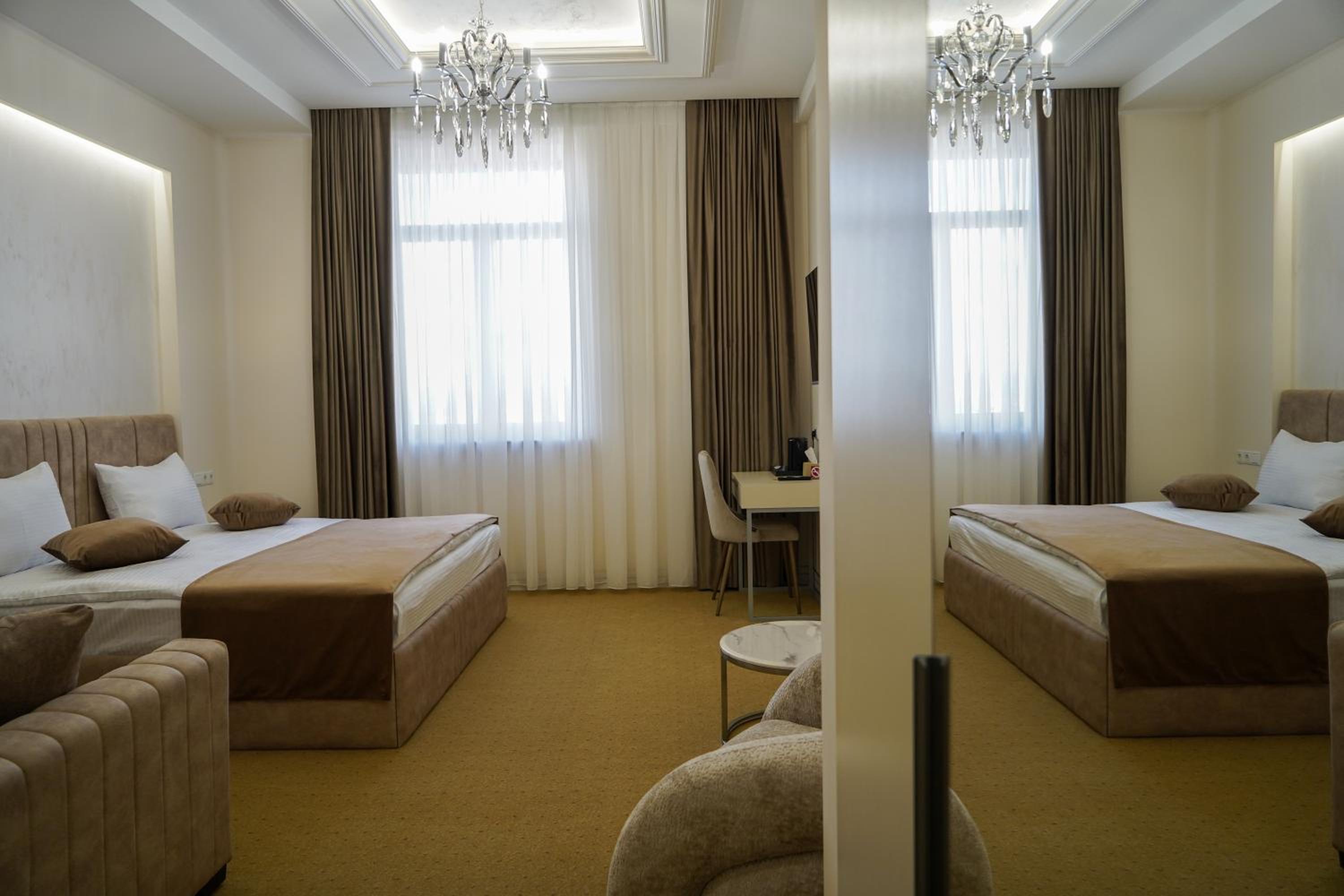 Deluxe Double Room photo 2