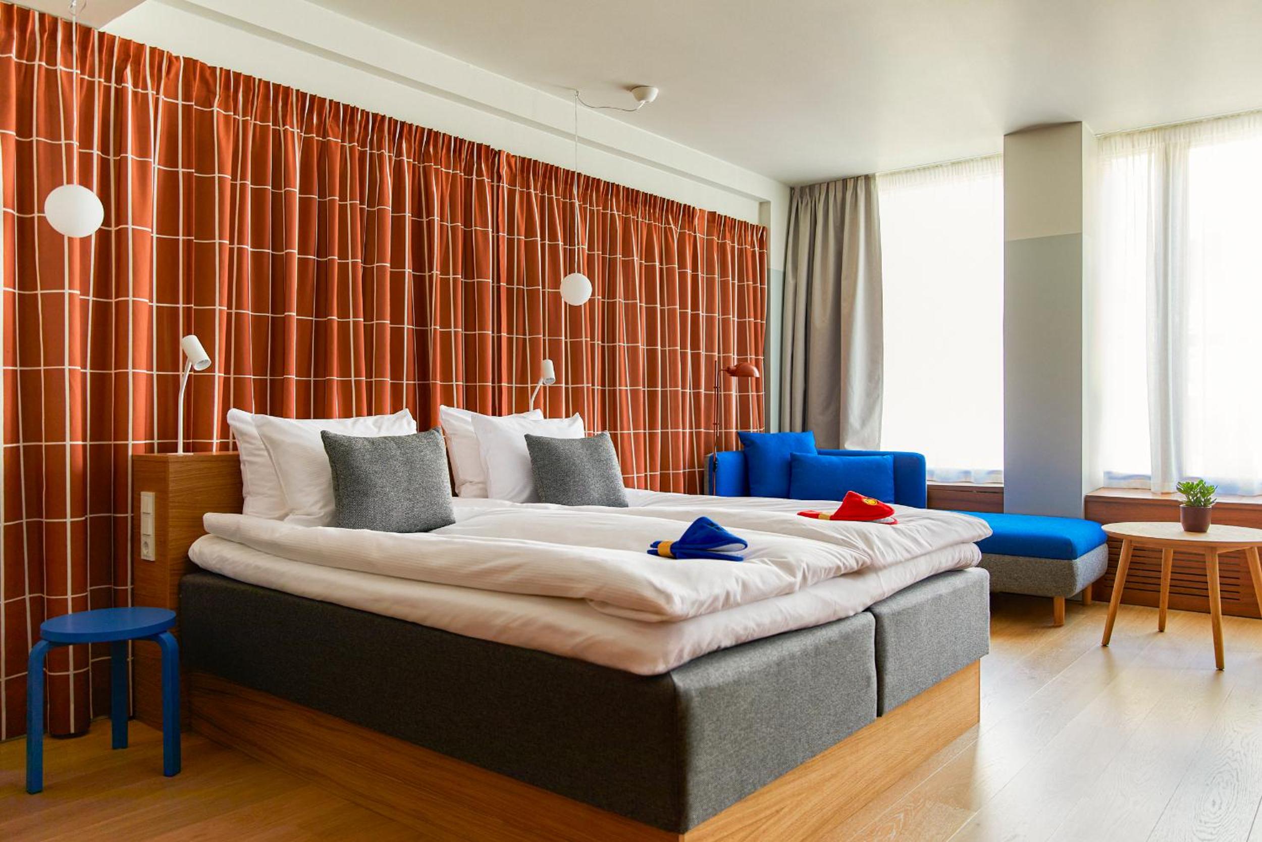 Large Double Room - Photo 2