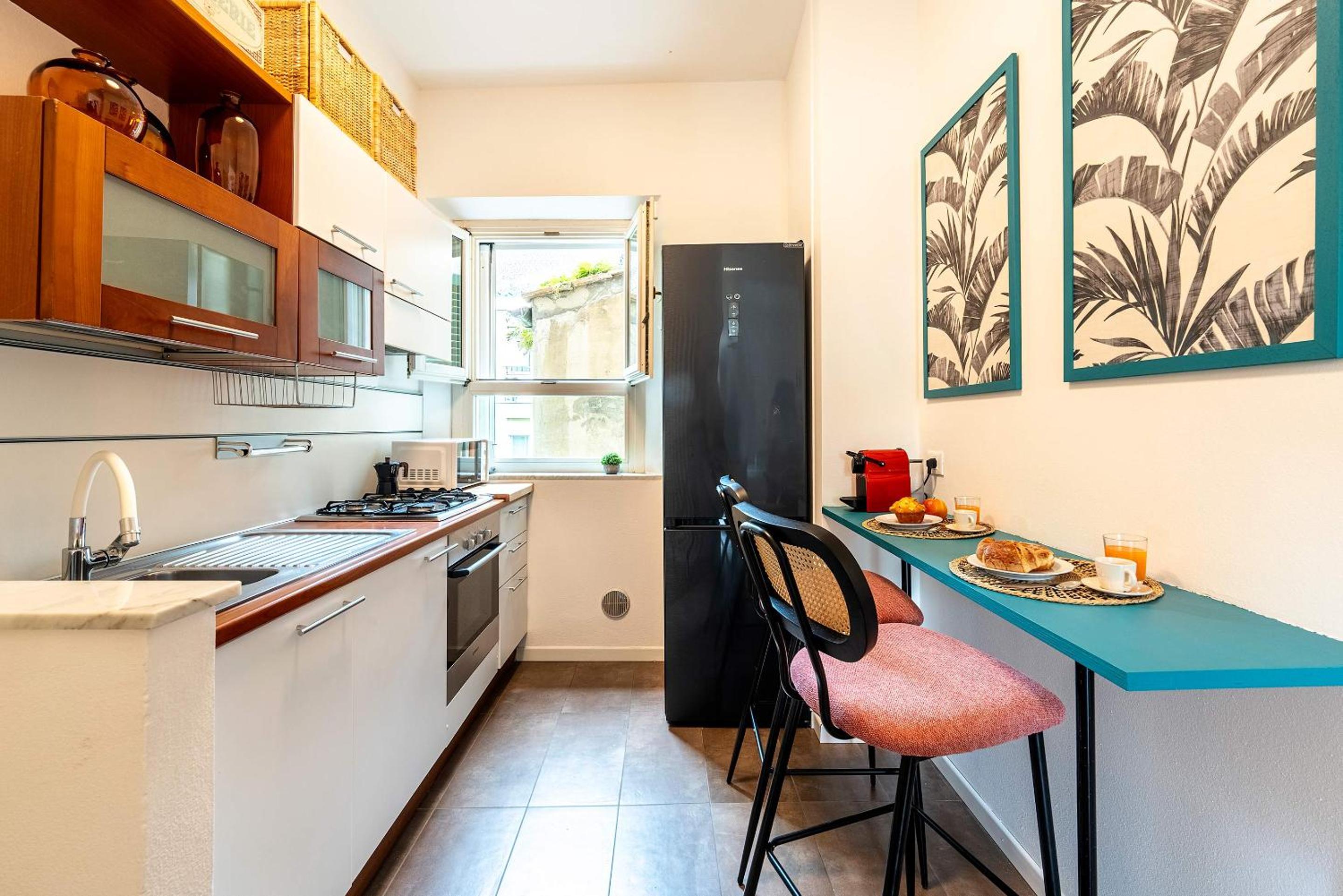 One-Bedroom Apartment photo 2
