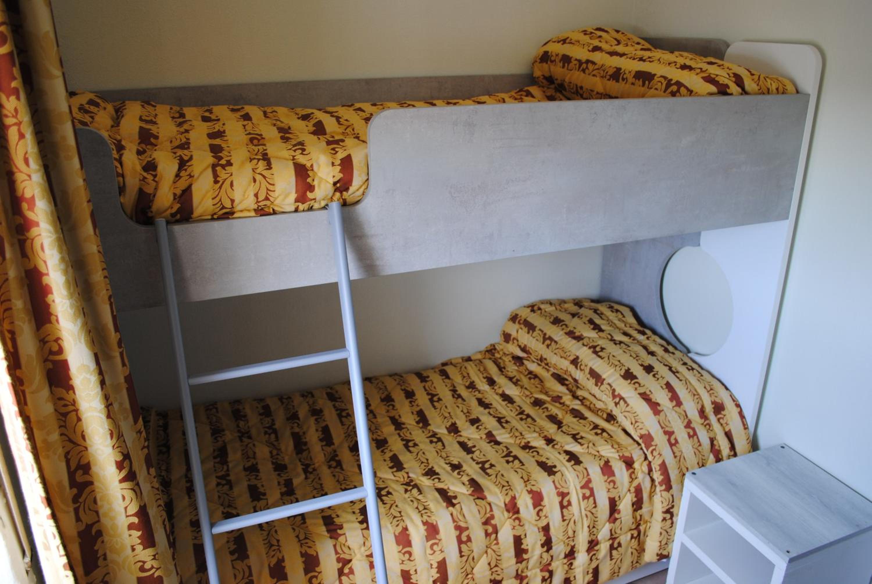 Quadruple Room - Photo 8
