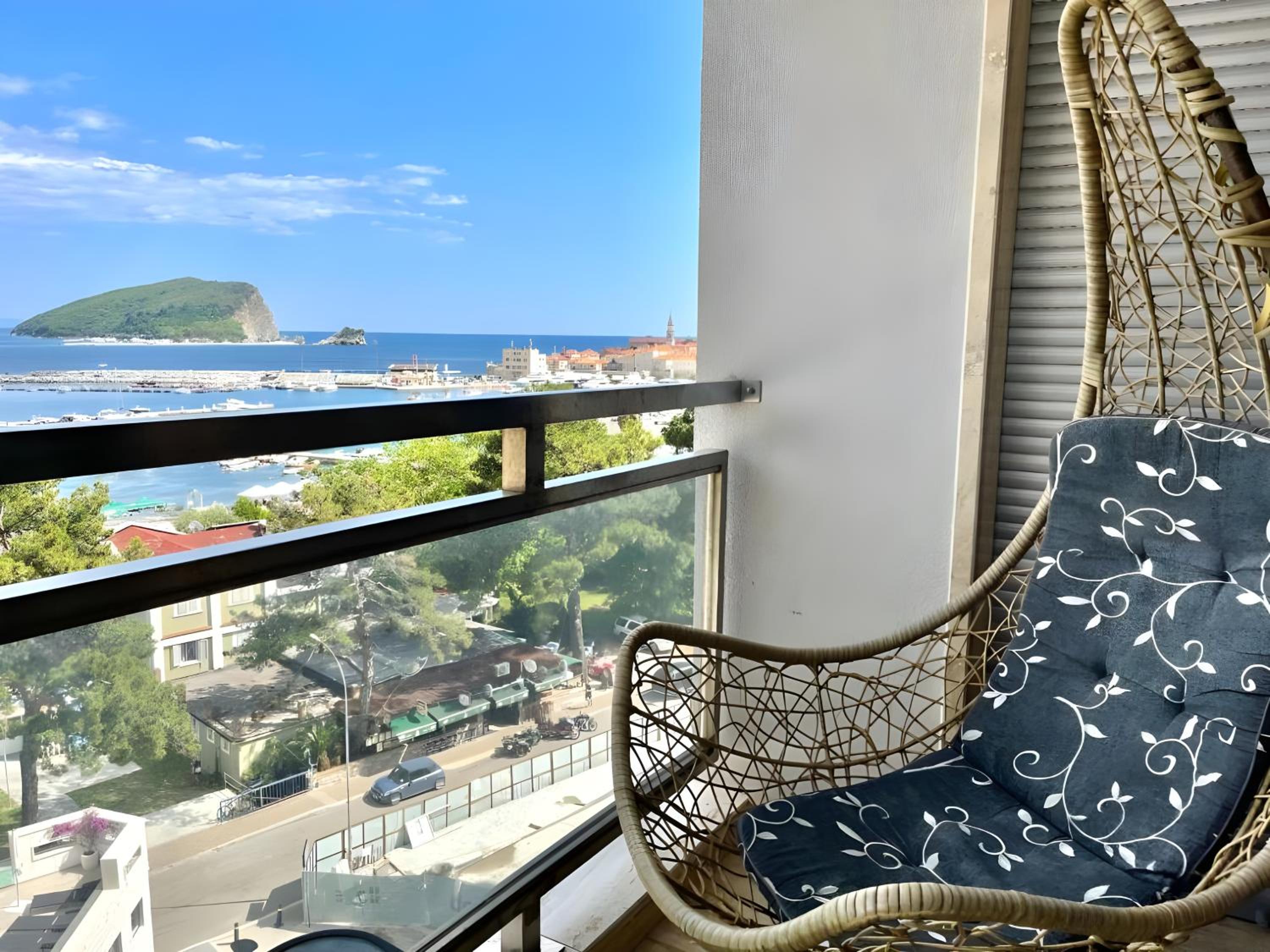 Superior Suite with Sea View - Photo 4
