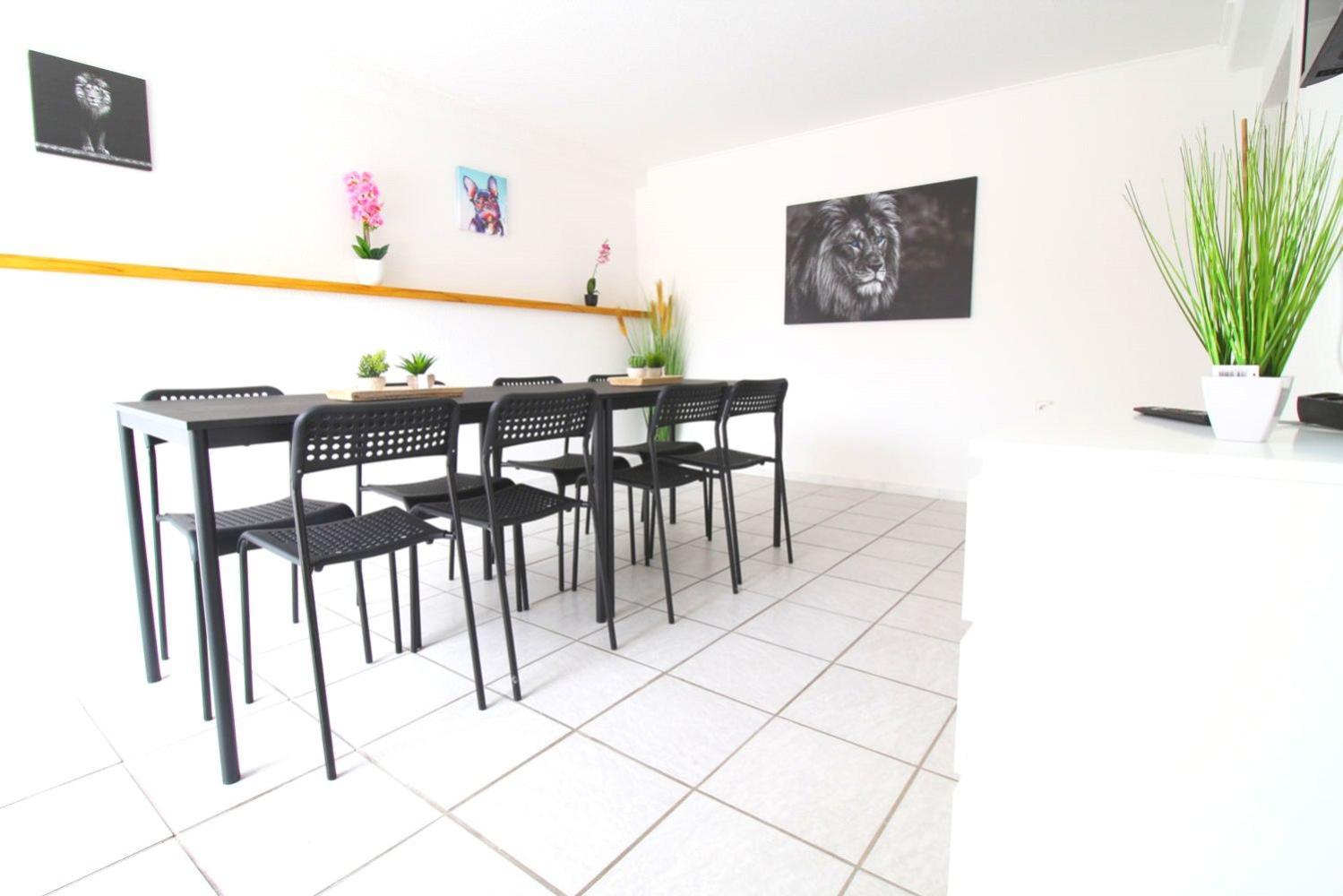 Apartment photo 2