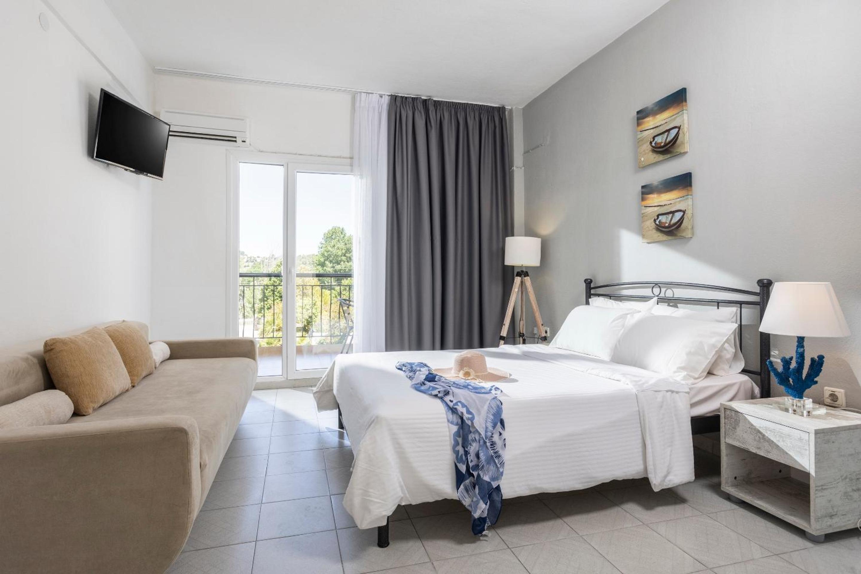 Superior Double Room photo 2