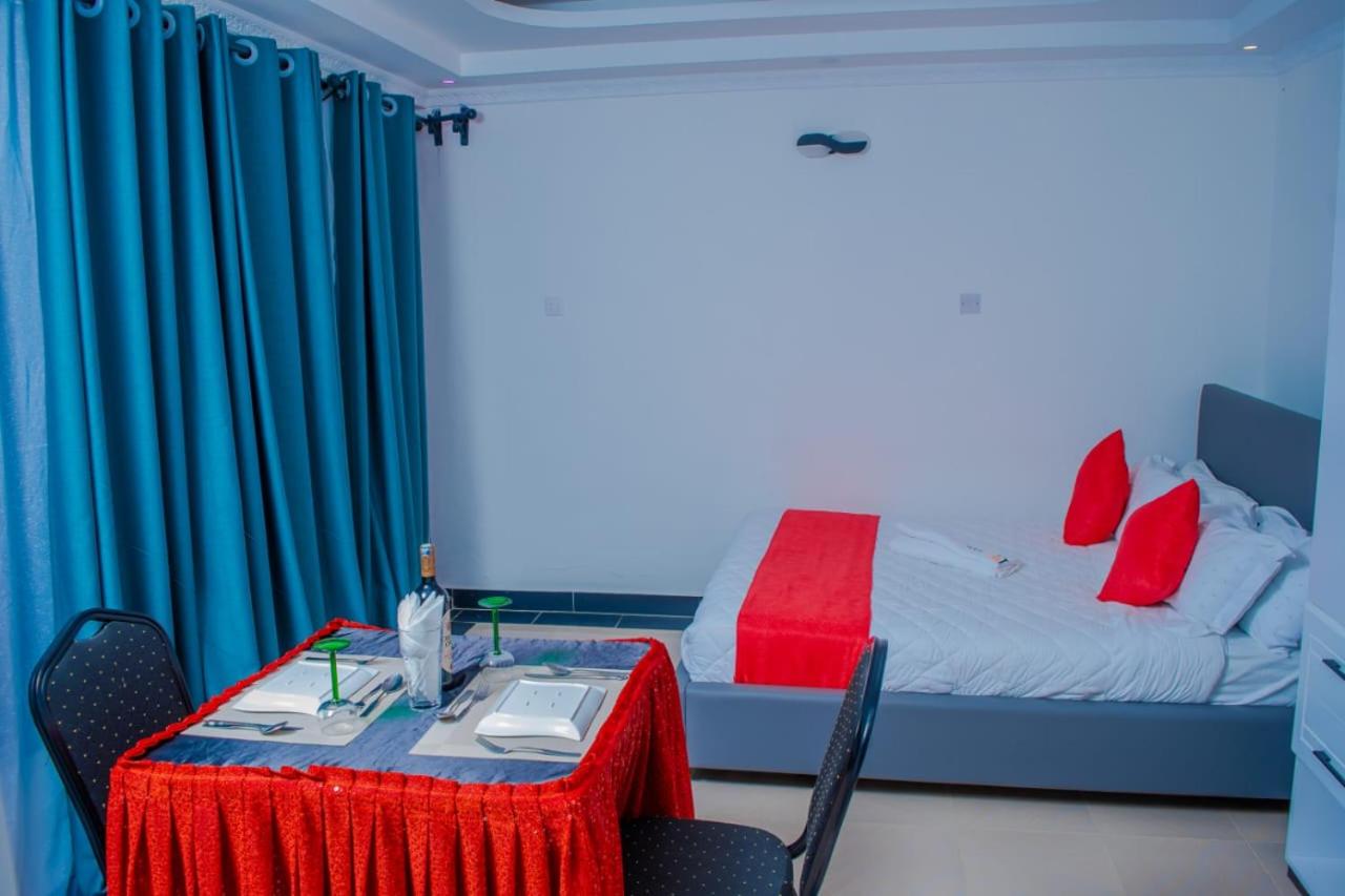 Double Room with Balcony photo 3
