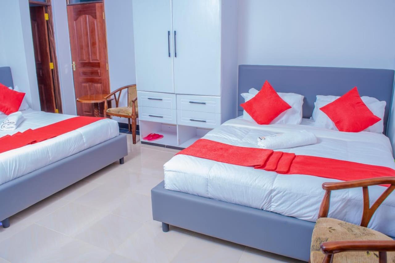 Double or Twin Room photo 2