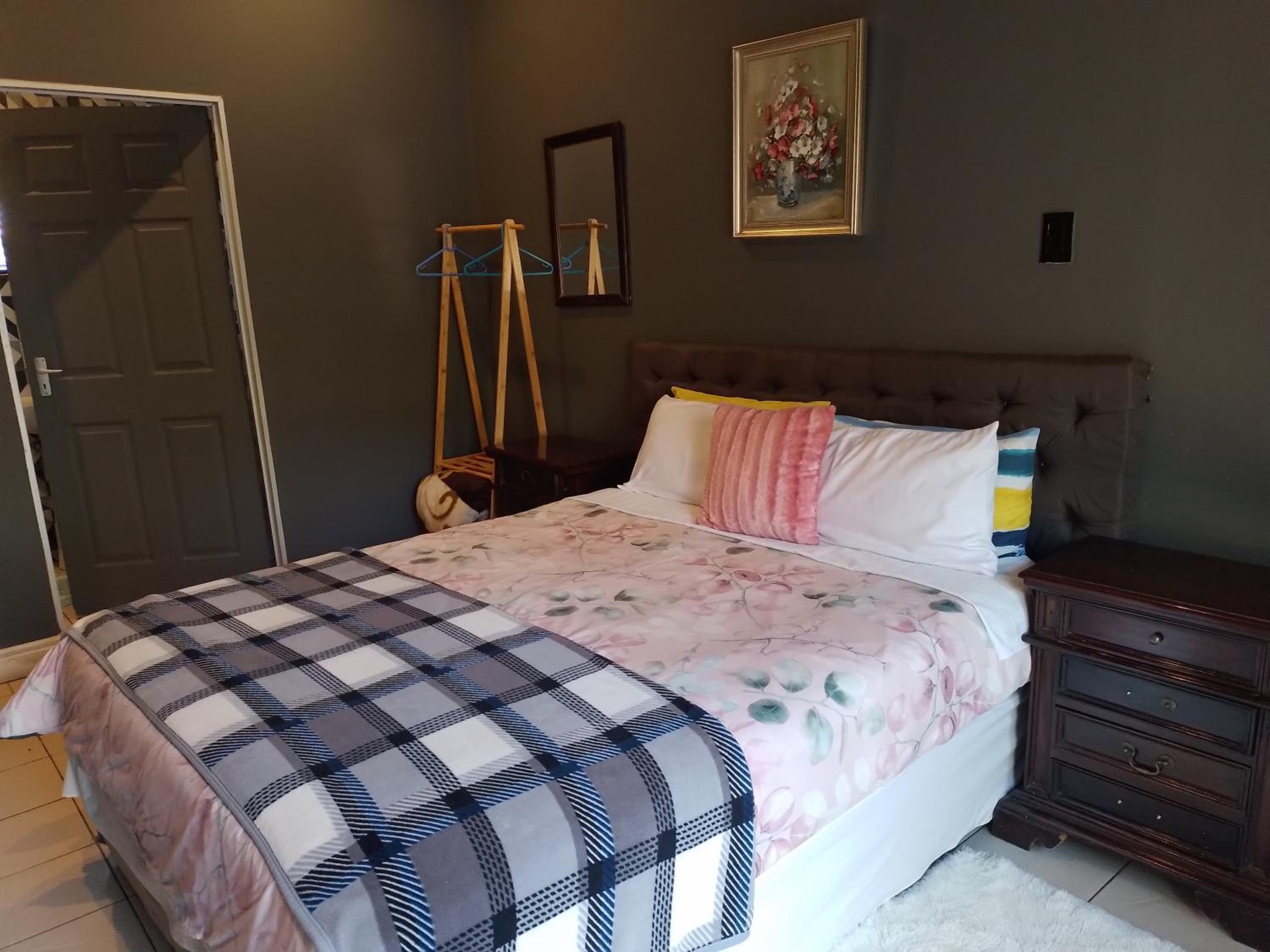 Standard Double Room - Photo 1
