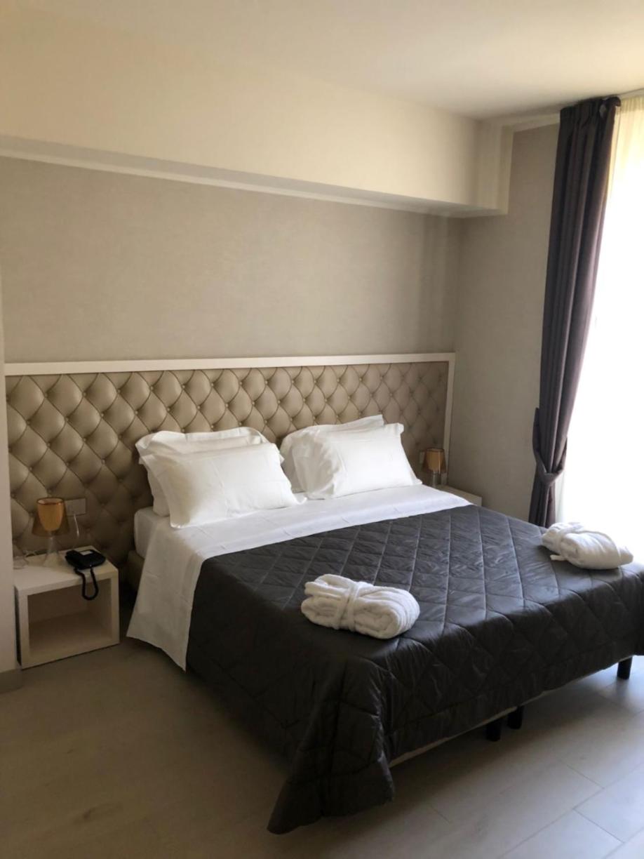 Premium Double or Twin Room - Photo 1