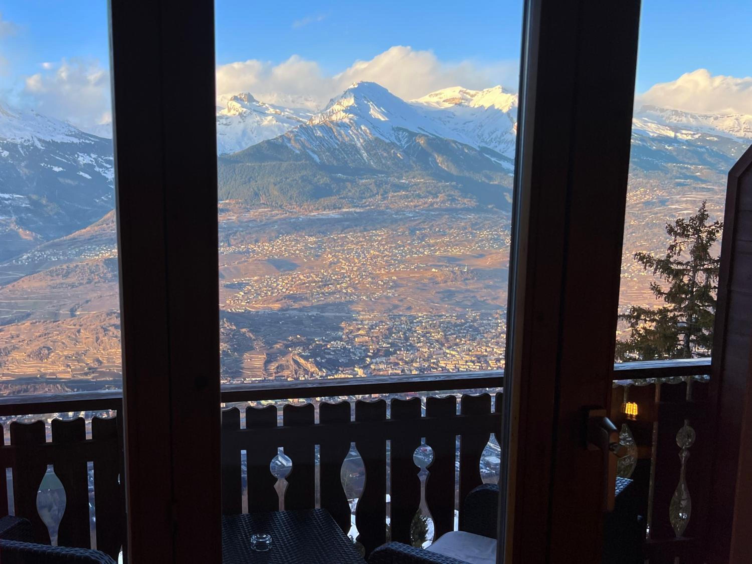 Double Room with Valley View - Photo 6