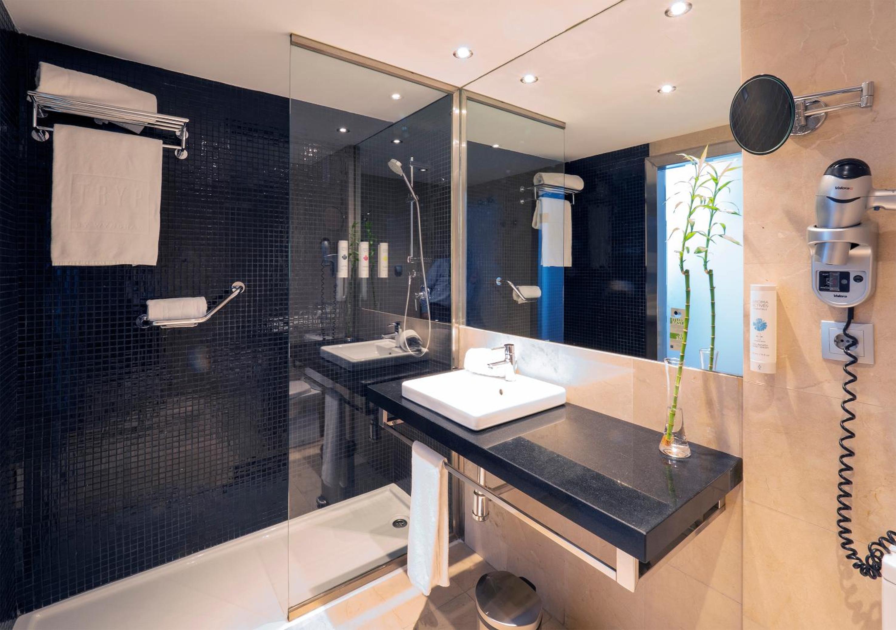 Standard Room - Photo 2