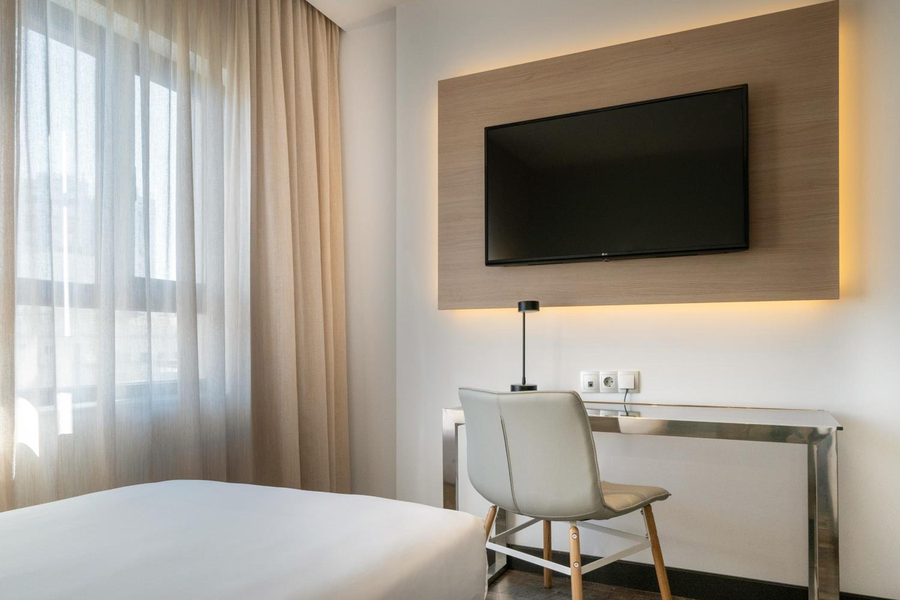 Single Room photo 2