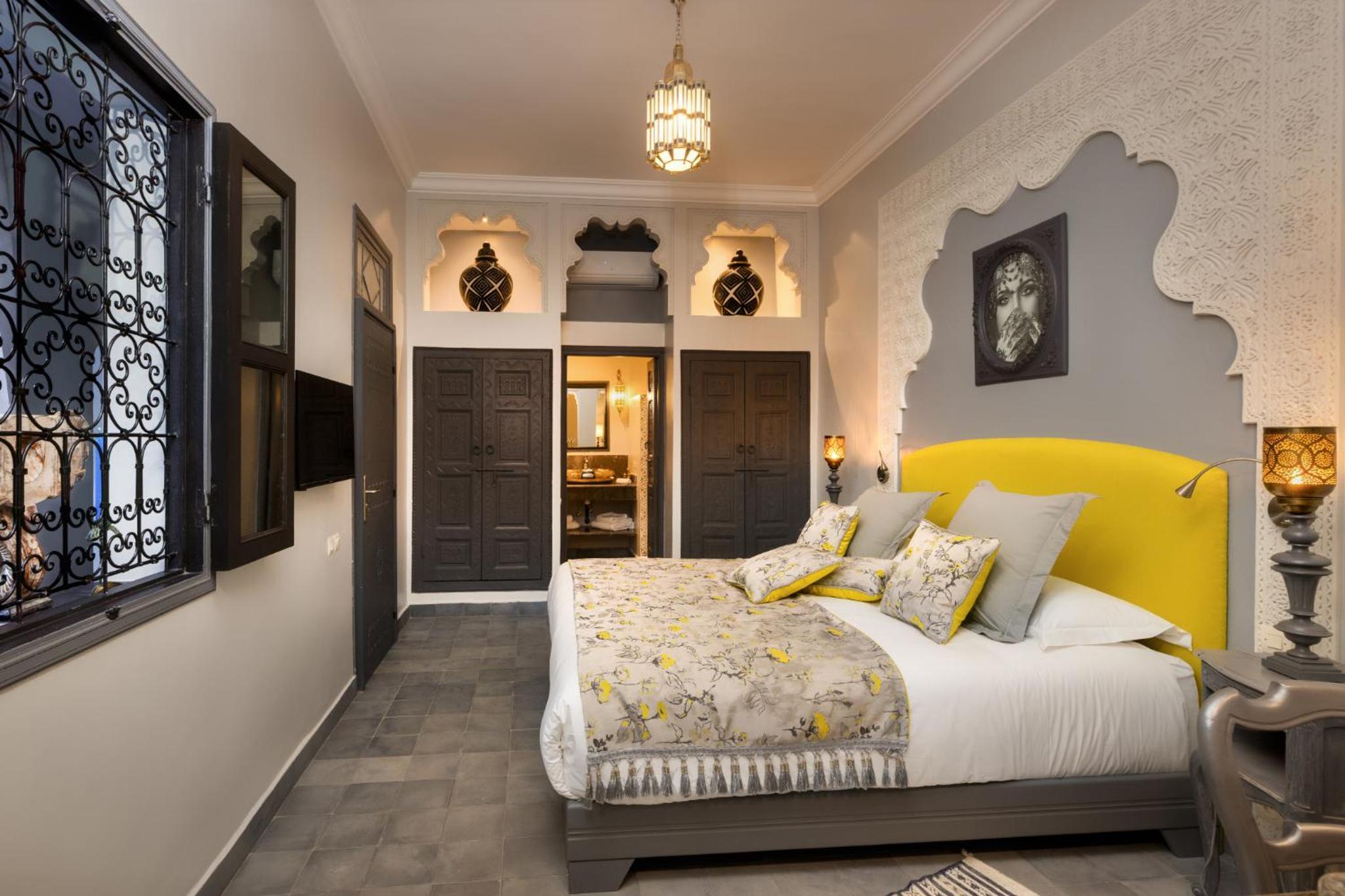 Deluxe Suite