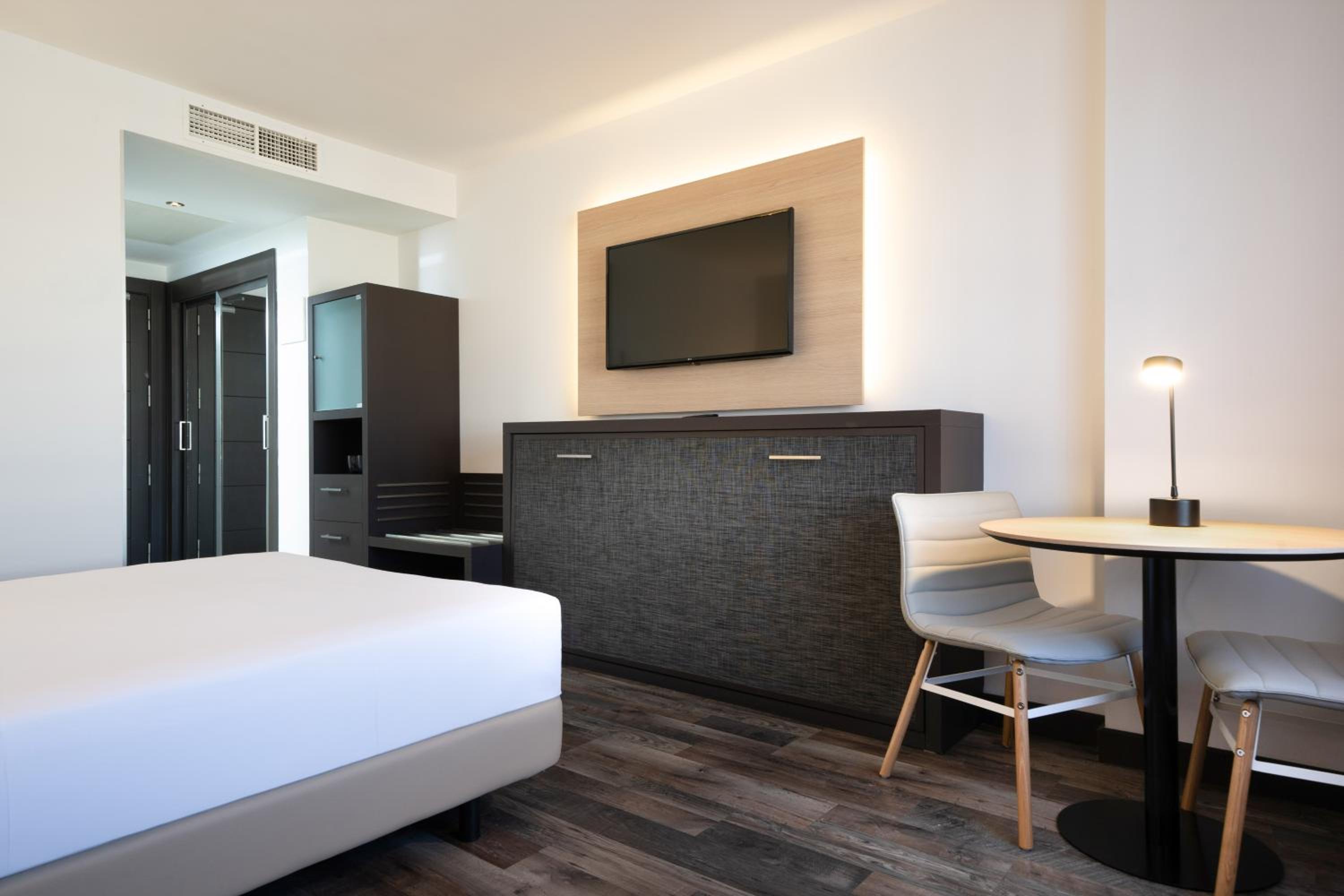 Triple Room - Photo 1