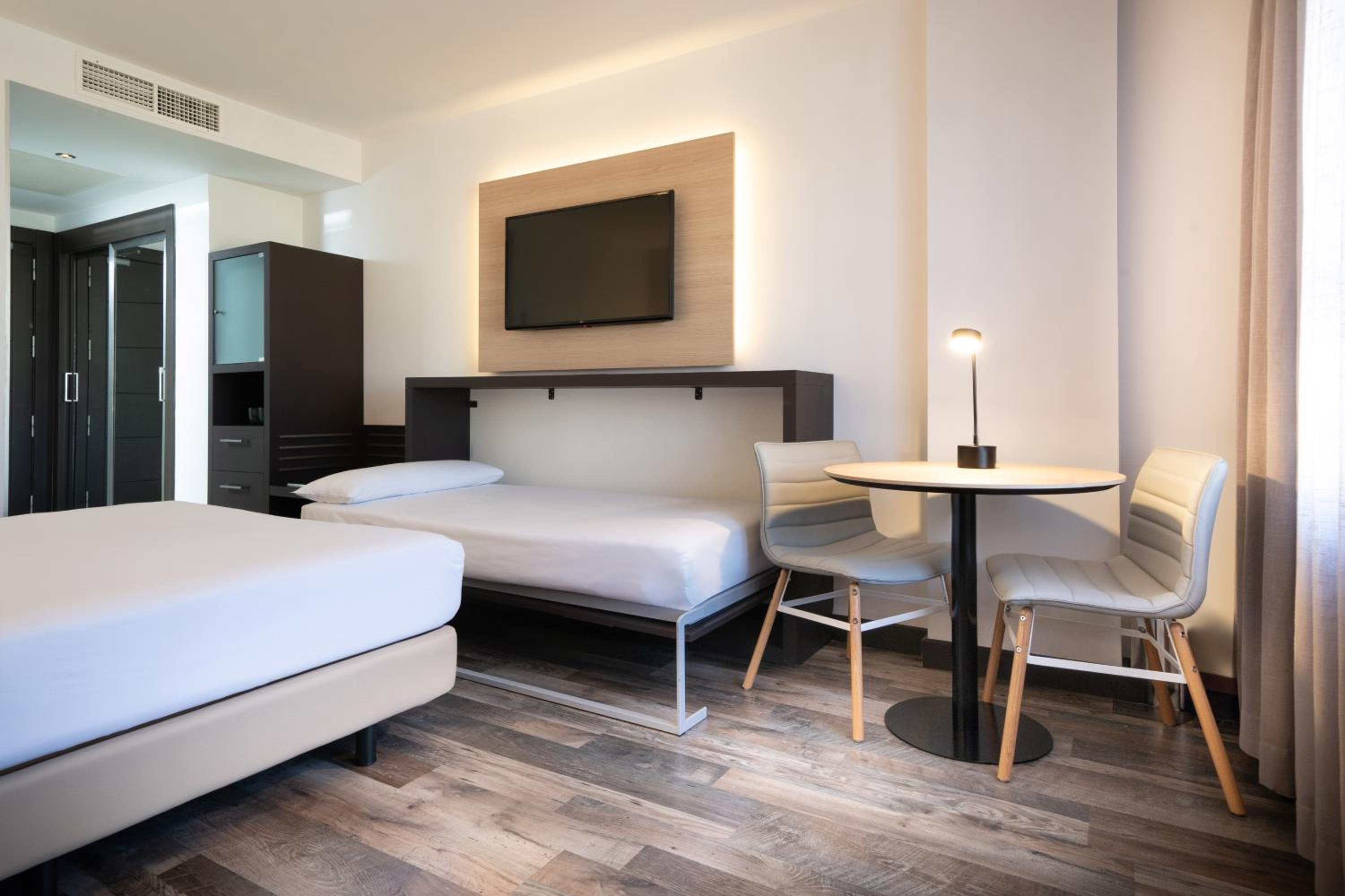 Triple Room - Photo 2
