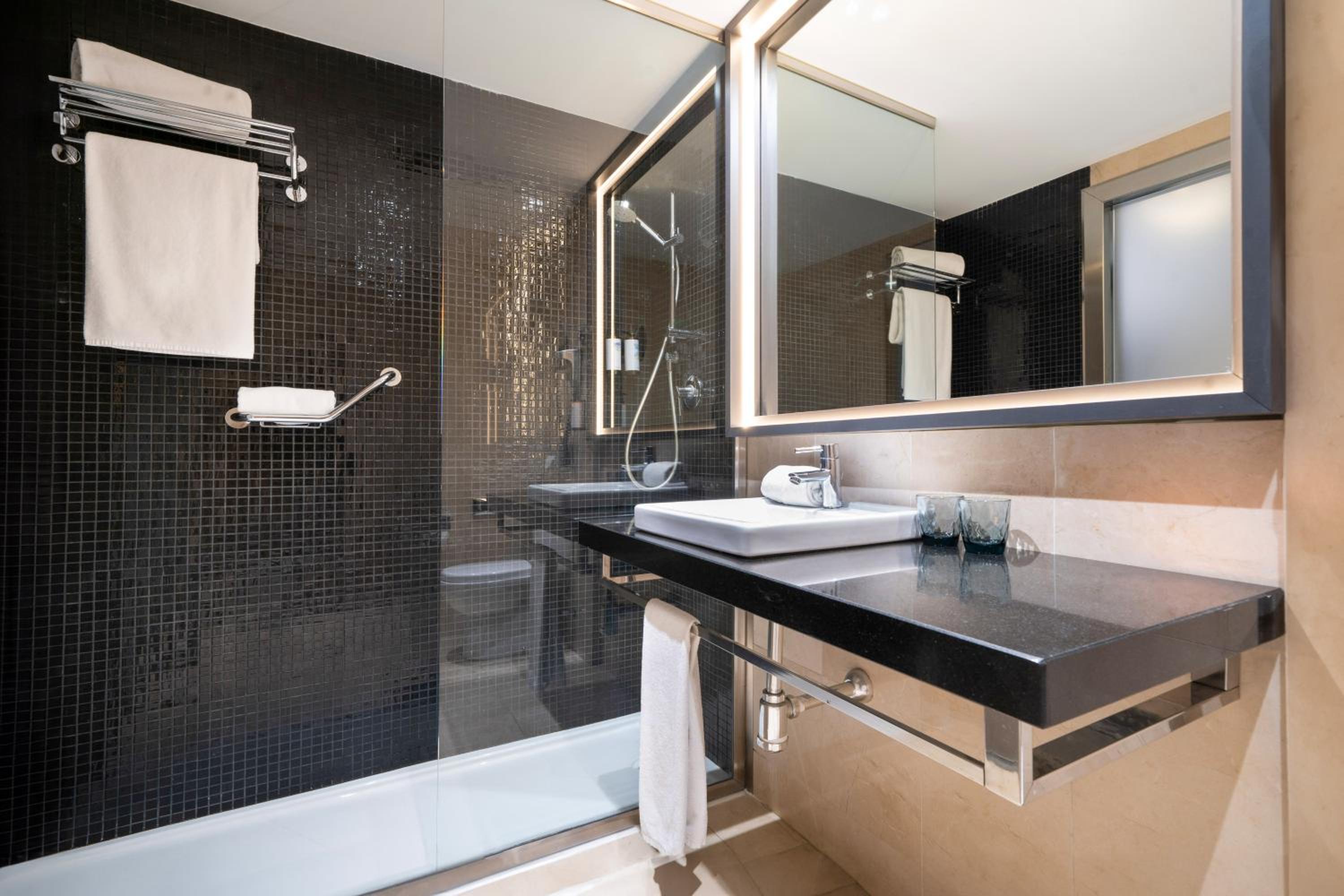 Triple Room - Photo 6