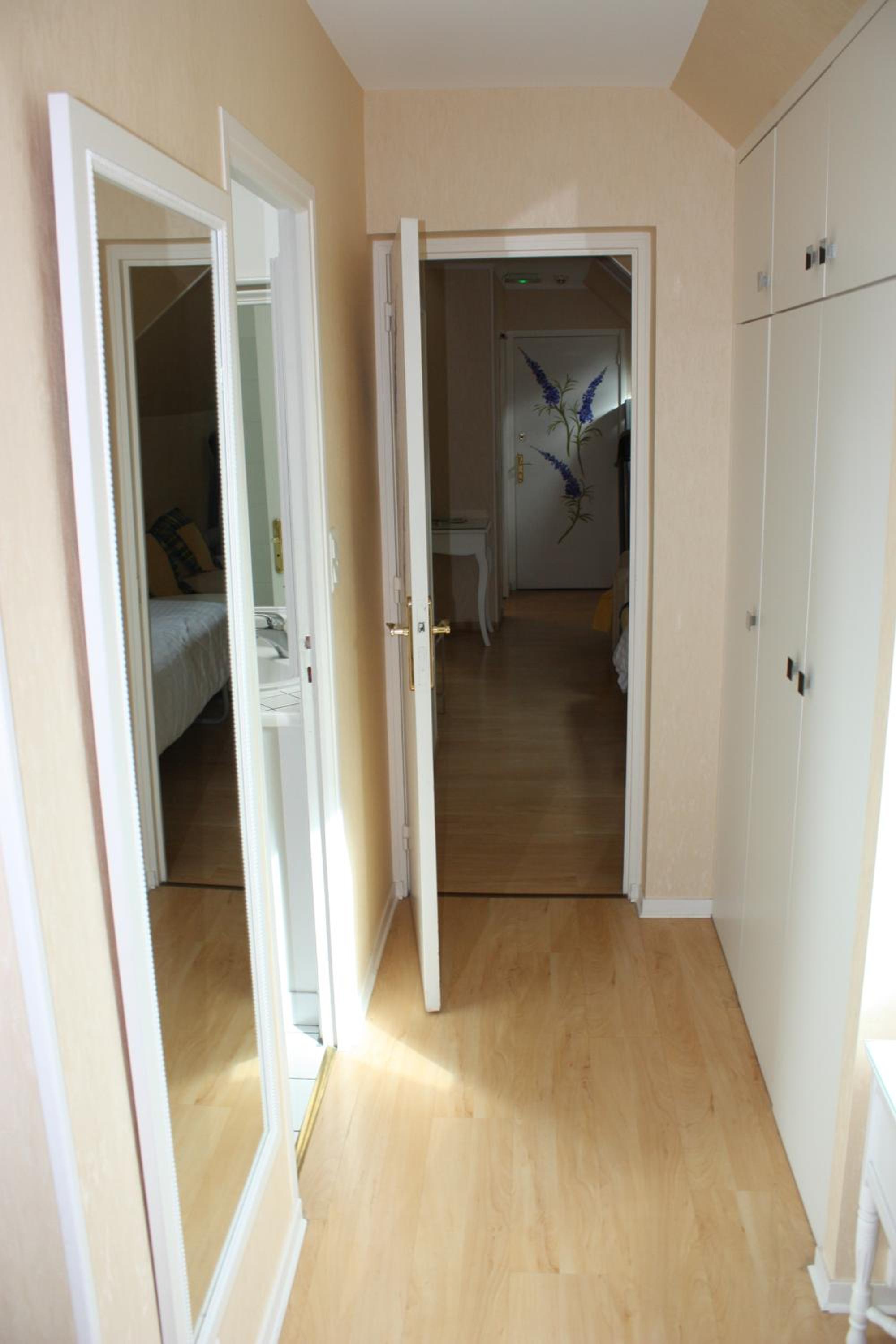 Apartment - Photo 6