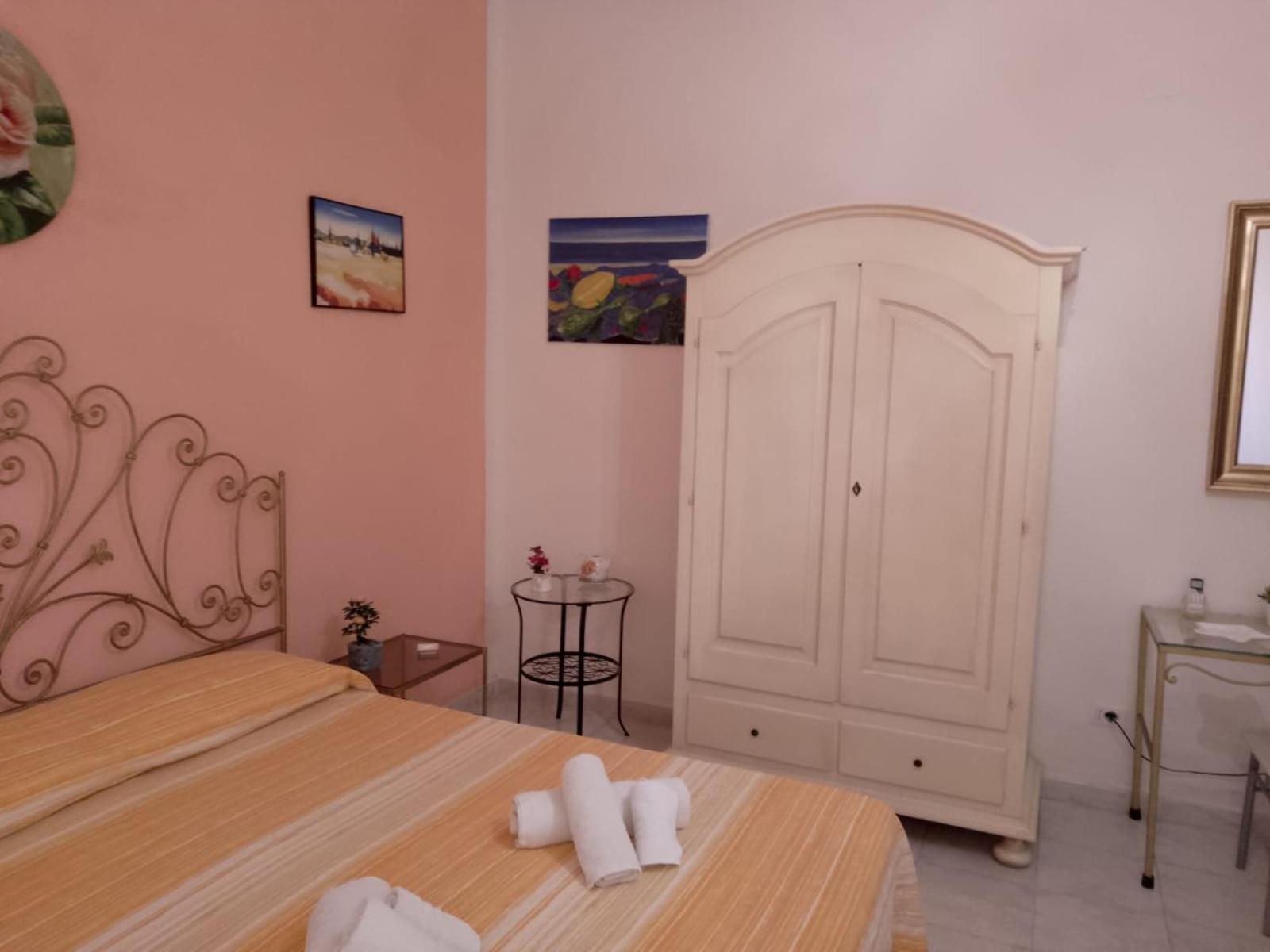 Triple Room With Private Bathroom photo 1