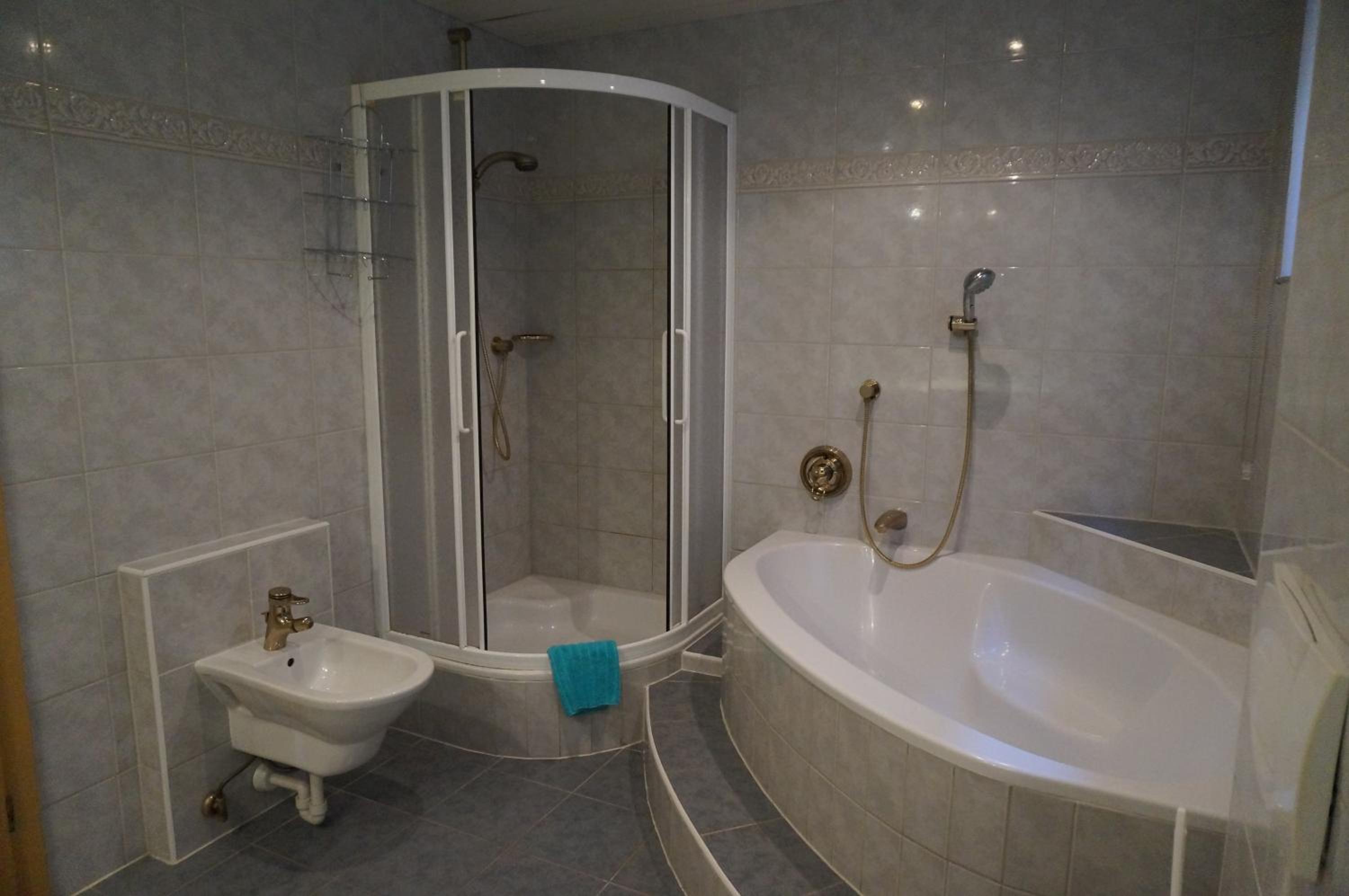 Three-Bedroom Apartment with Terrace photo 2