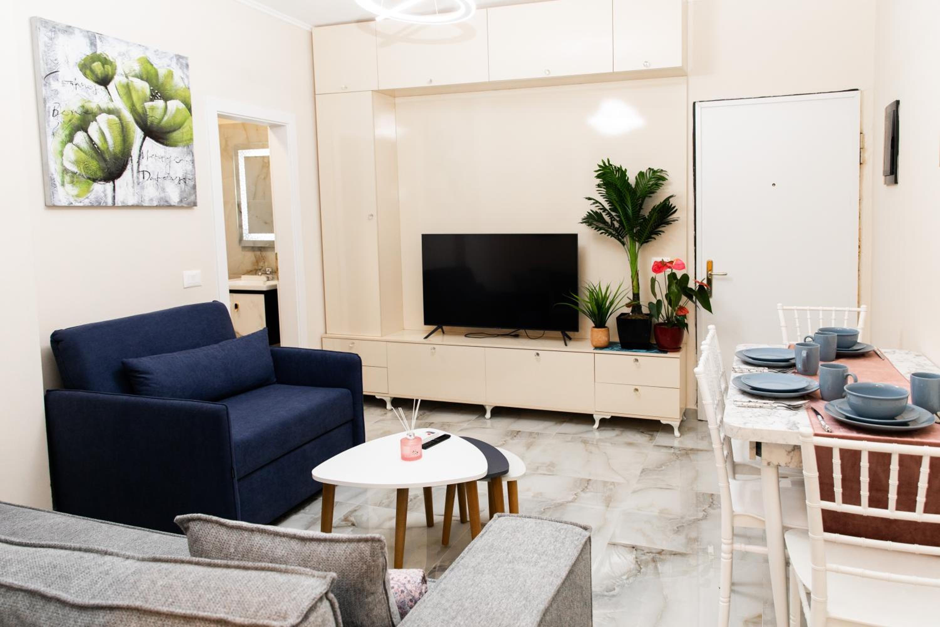 One-Bedroom Apartment