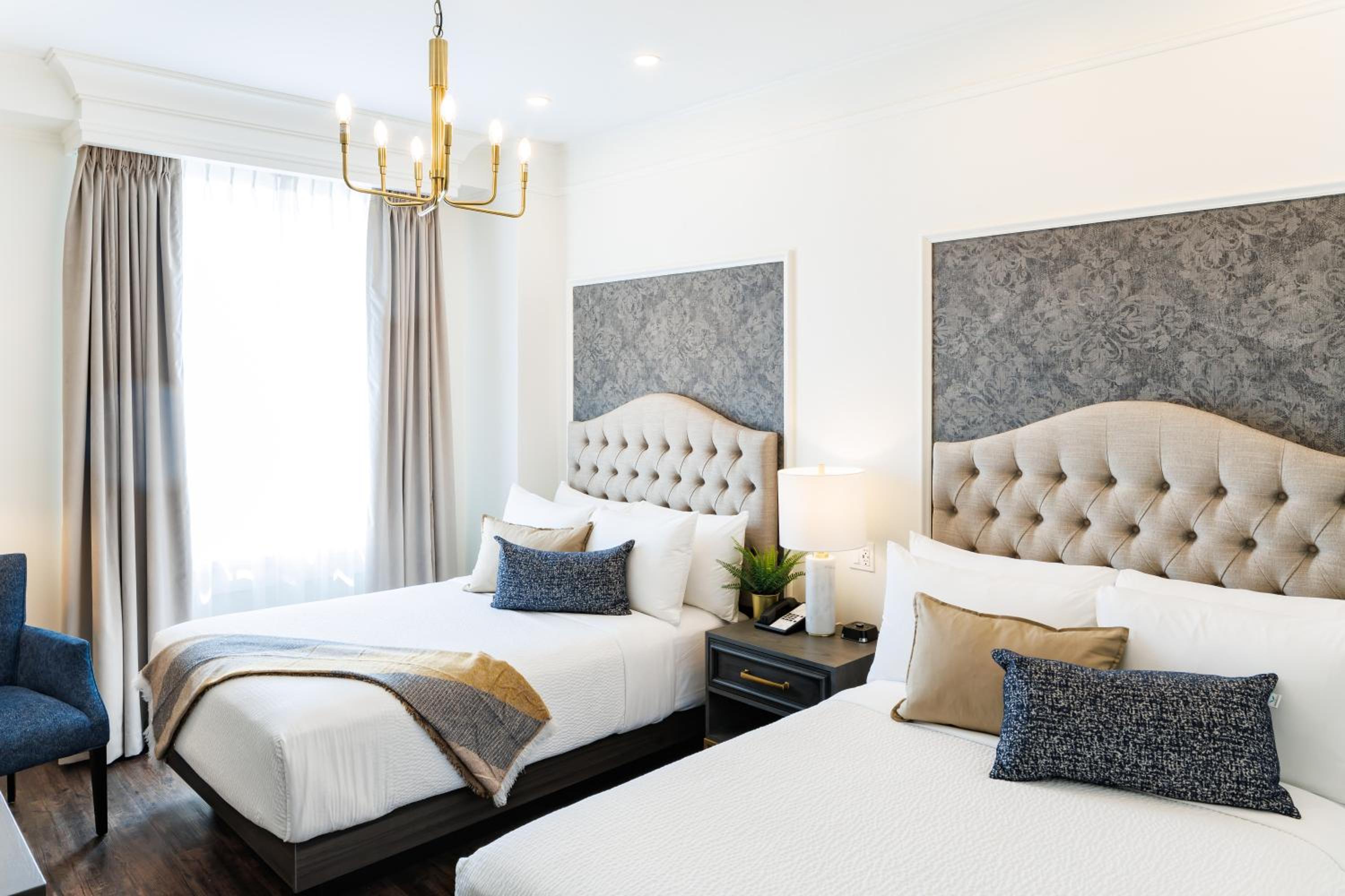 Executive Double Room with Two Double Beds - Photo 3