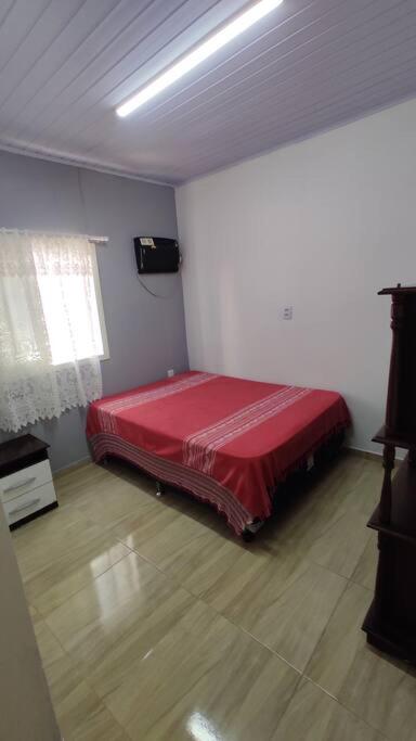 Five-Bedroom House photo 1