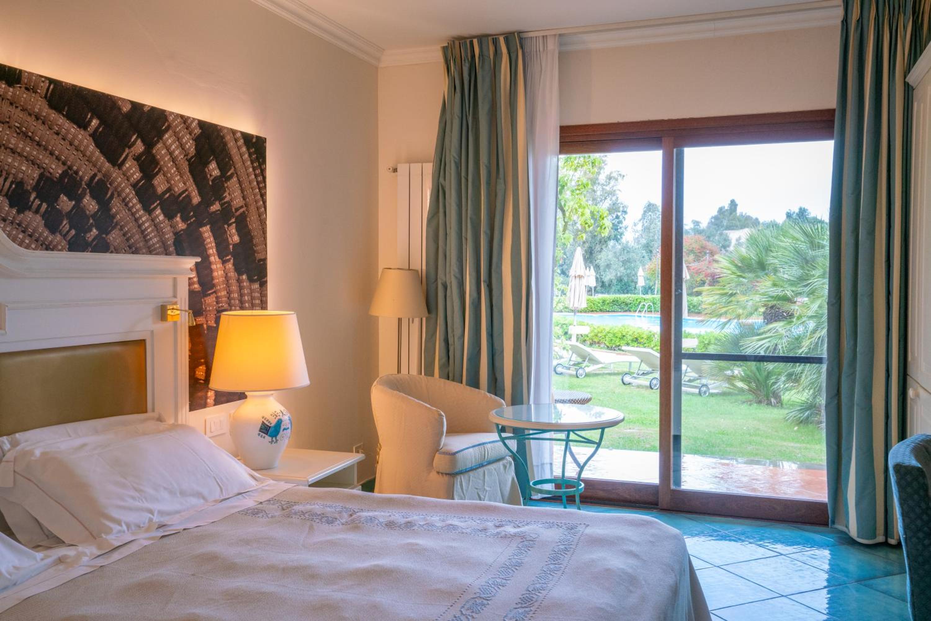 Superior Double or Twin Room - Photo 11