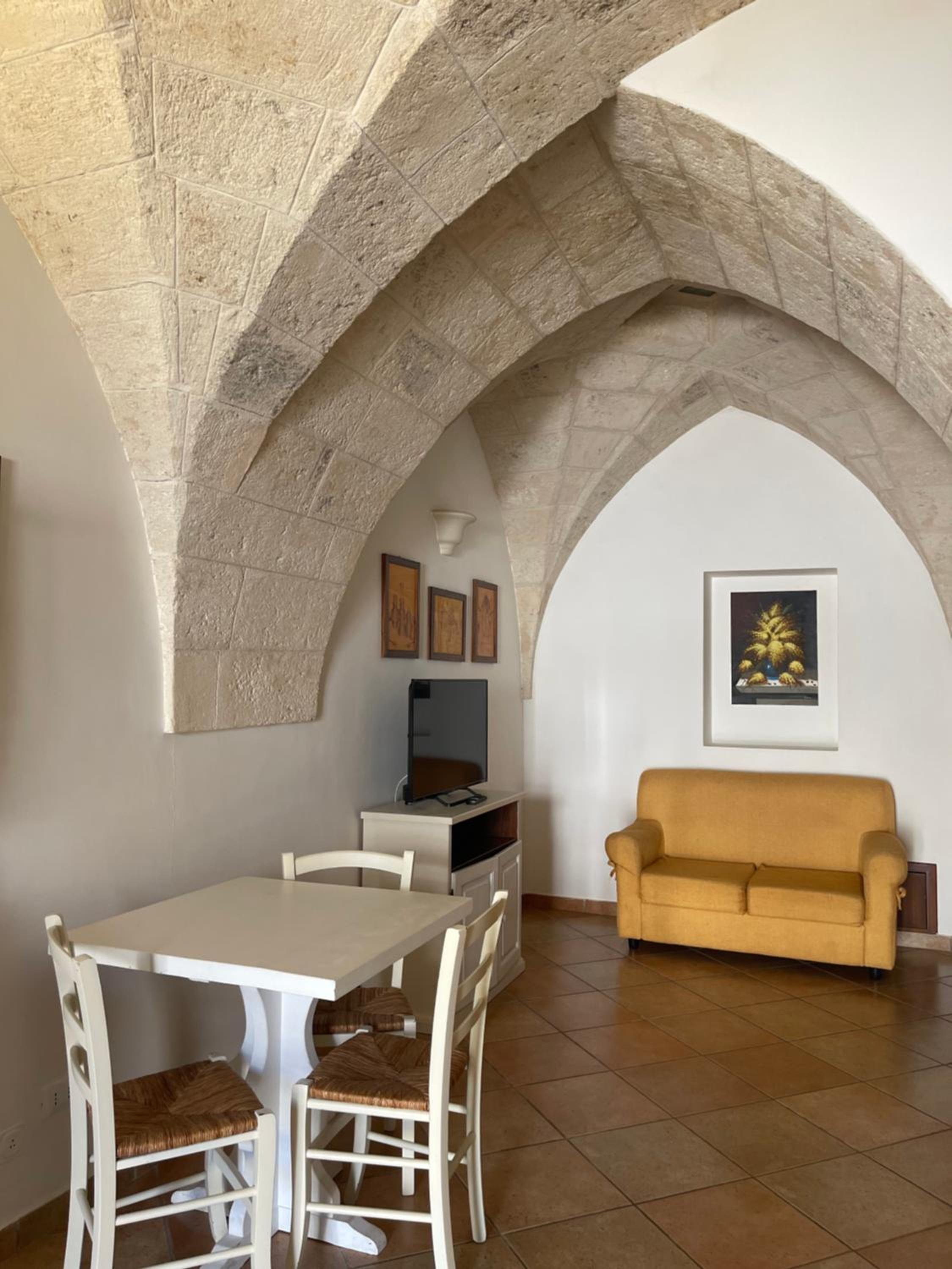 One-Bedroom Apartment (2 Adults)