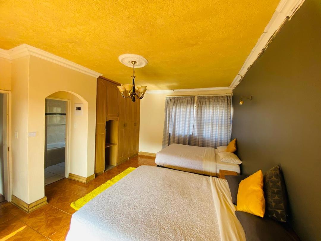 Double or Twin Room with Canal View photo 1