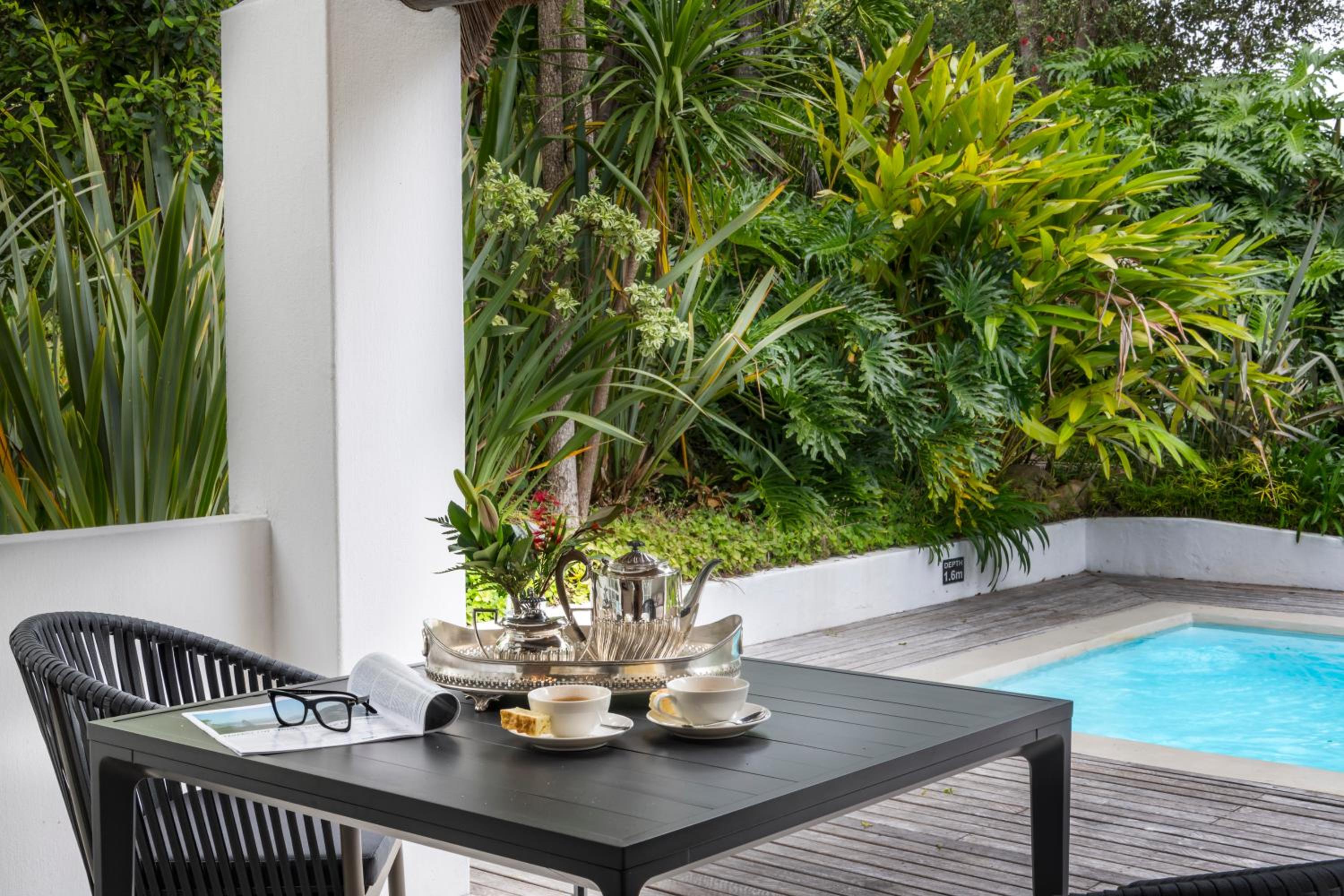 Suite with Private Pool photo 3