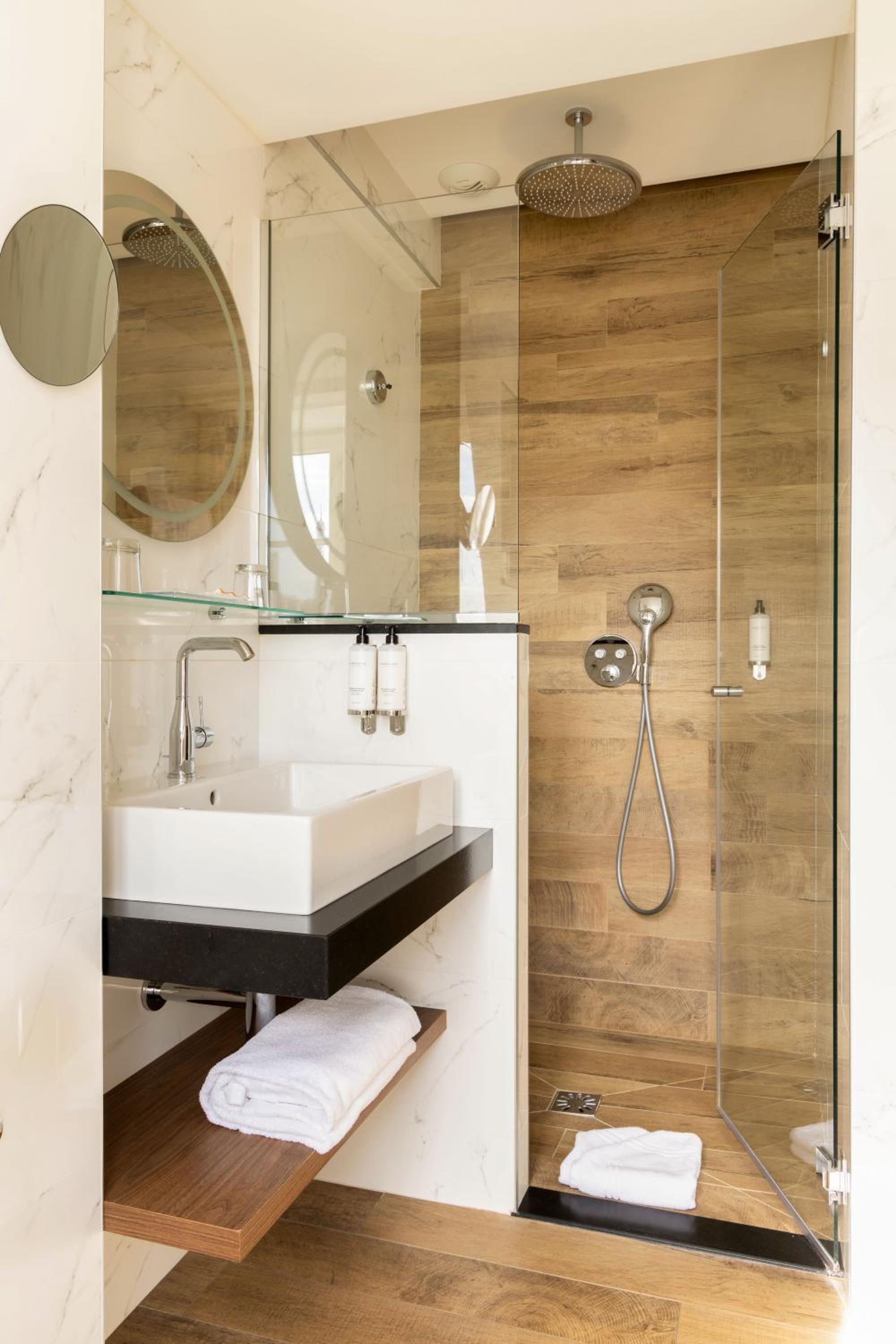 Classic Double Room - Photo 4