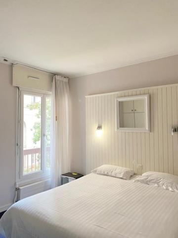 Superior Double Room - Photo 2