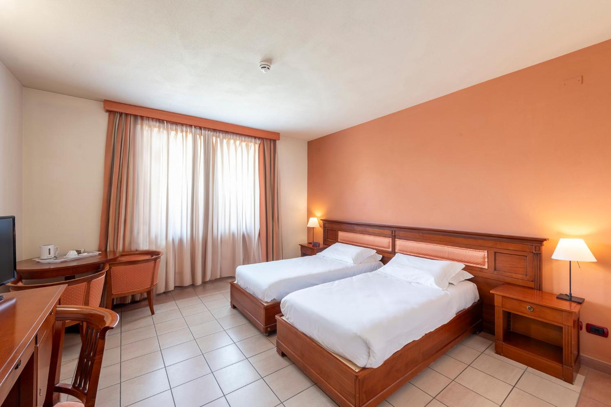 Superior Double Room - Photo 4