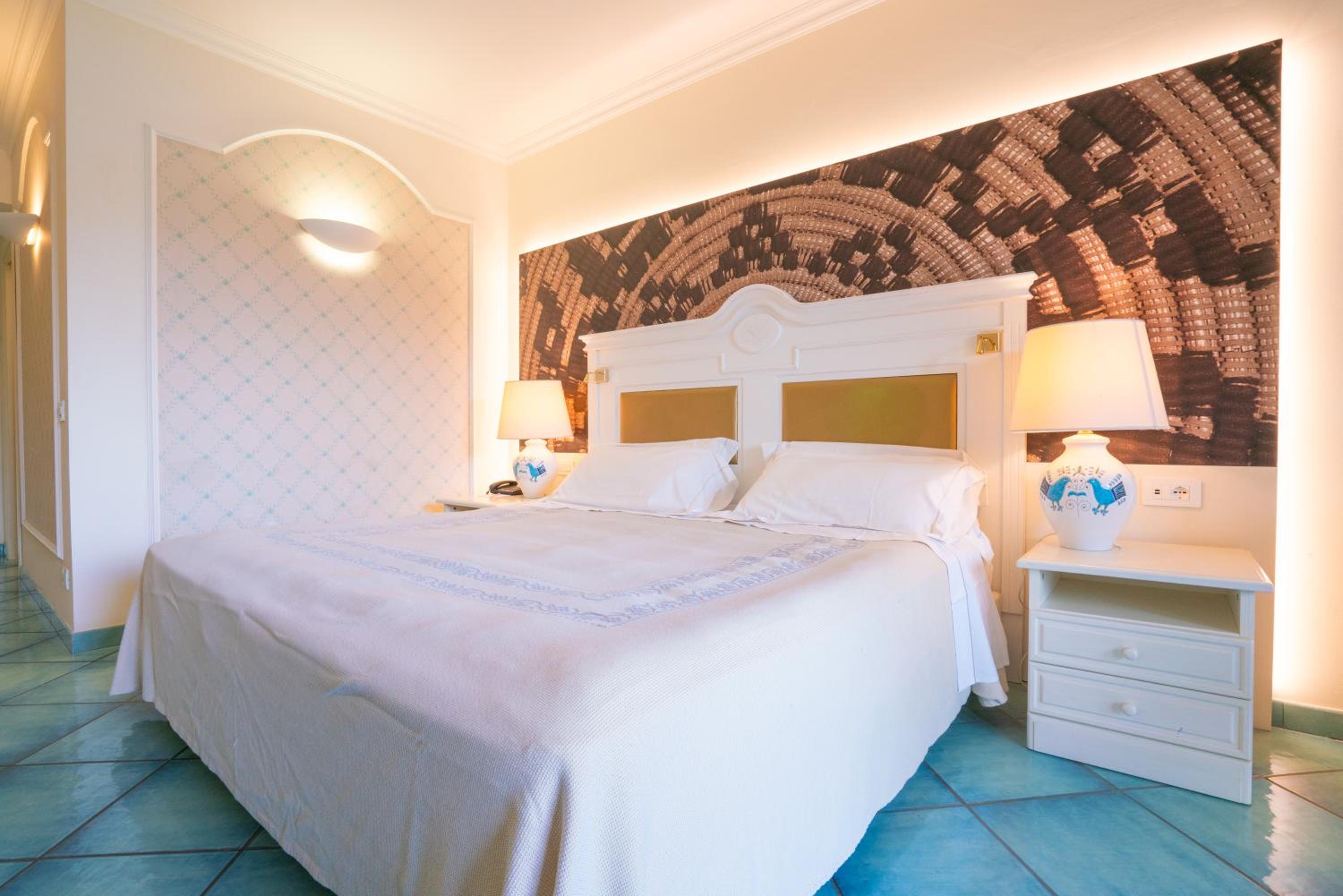 Superior Double or Twin Room - Photo 10