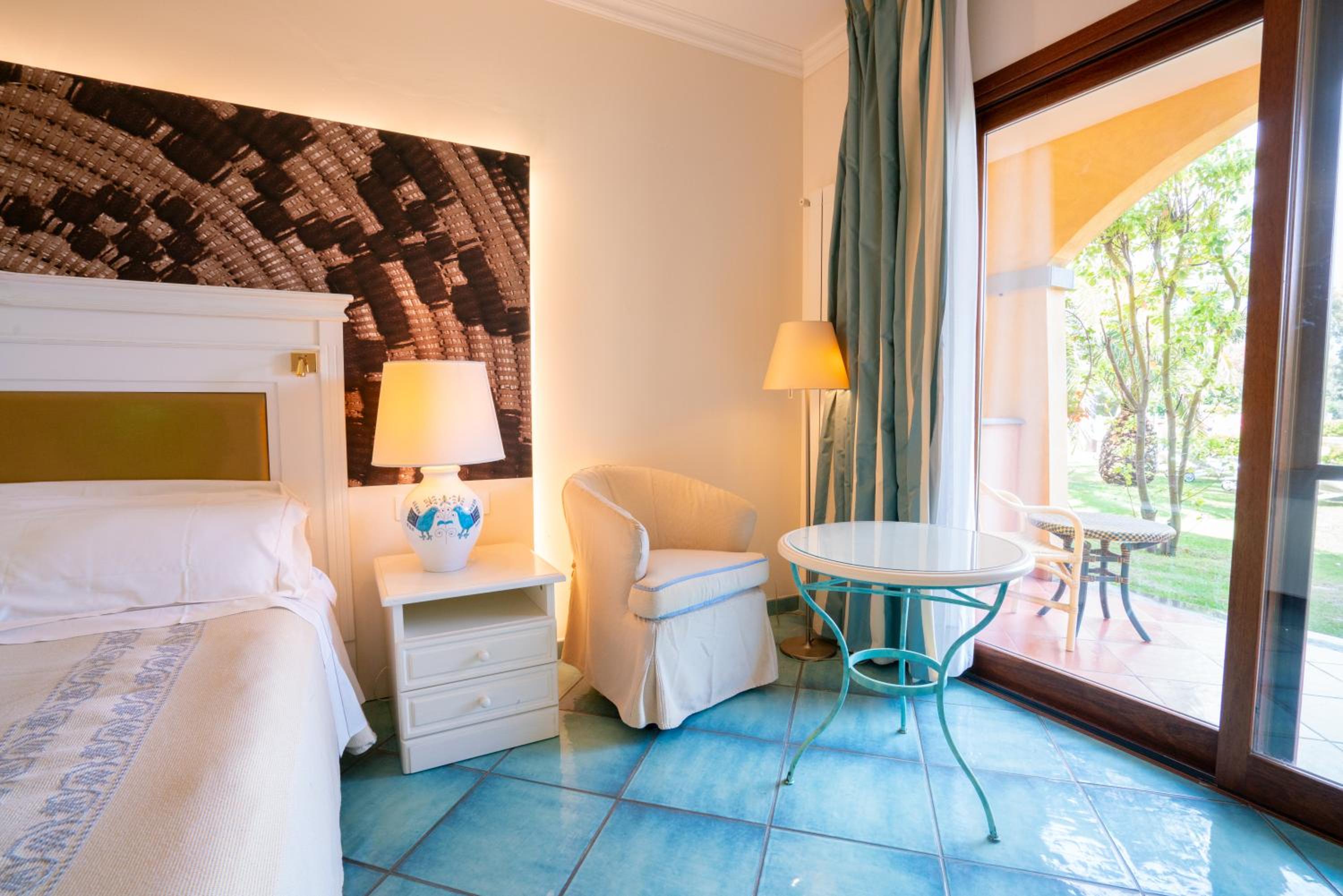 Superior Double or Twin Room - Photo 12