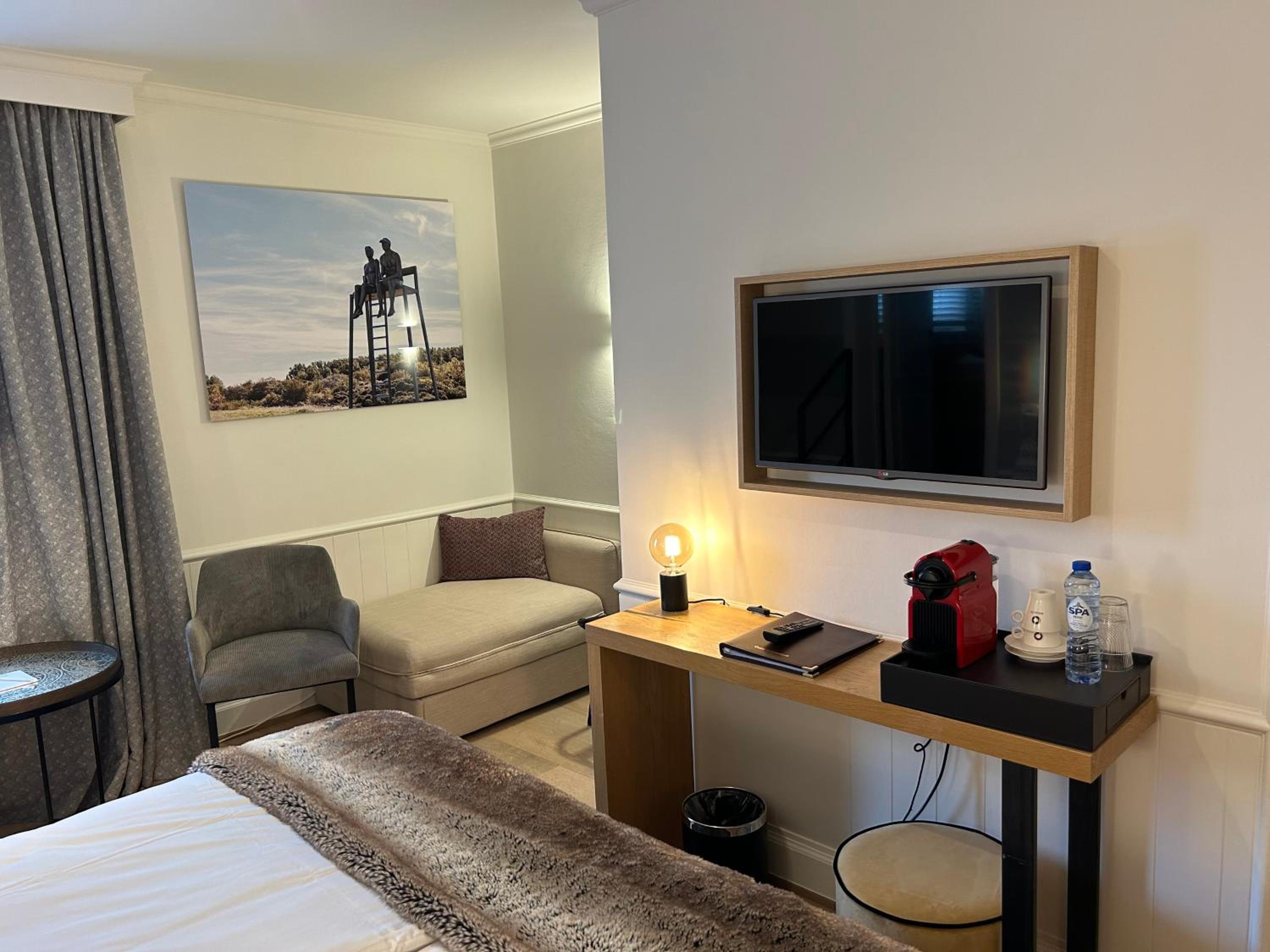Deluxe Double Room photo 3