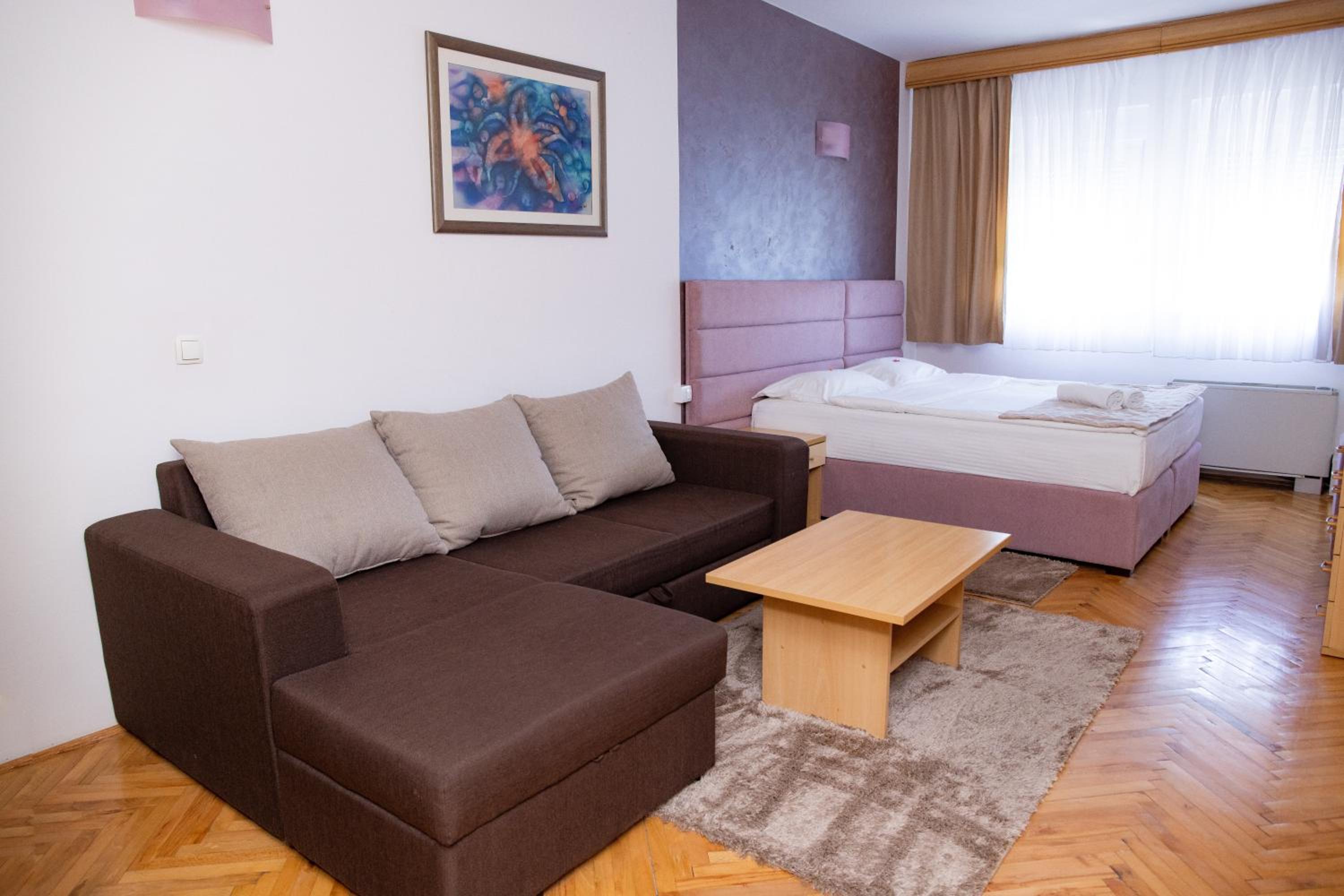 Apartment photo 1