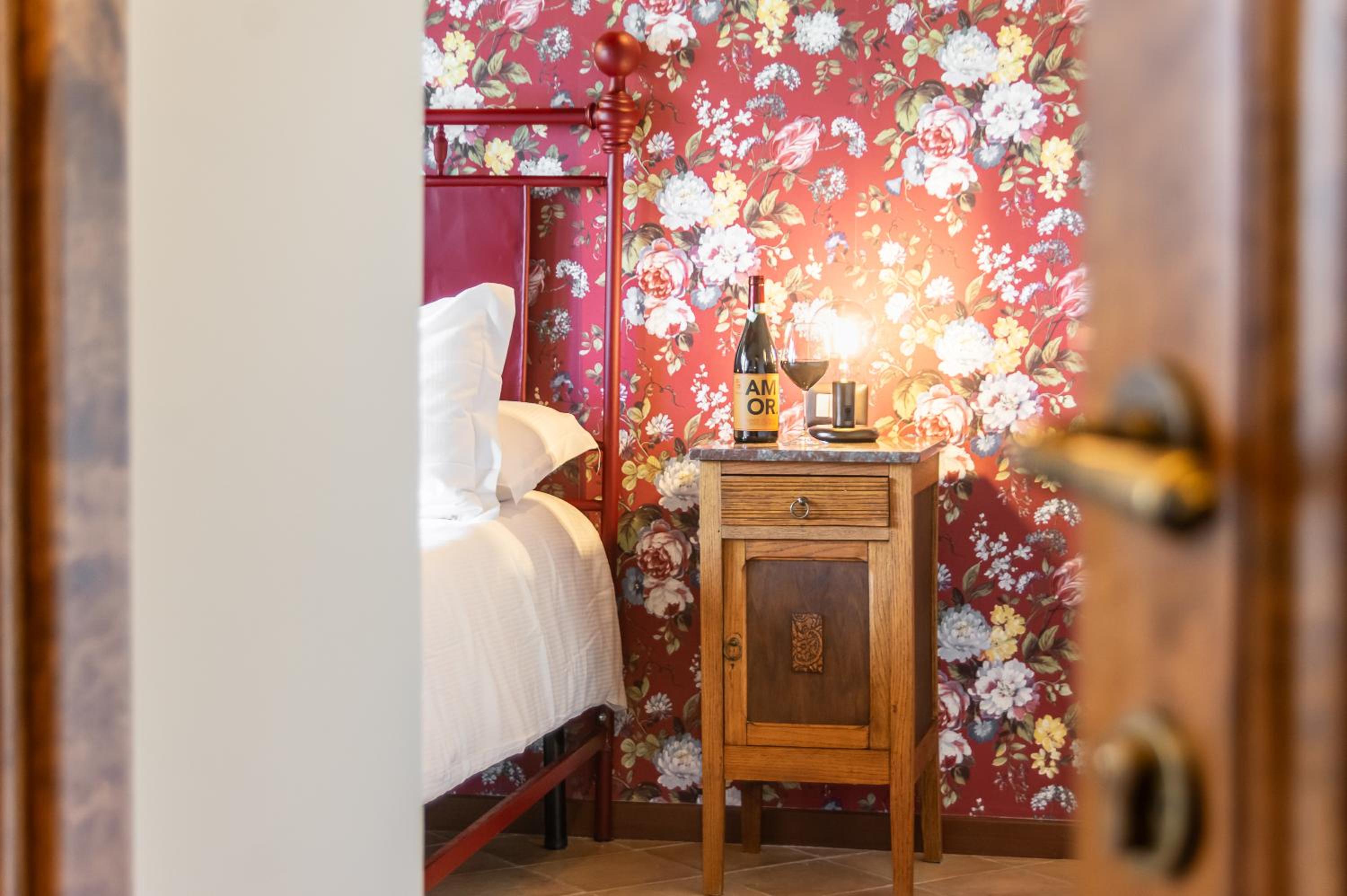 Deluxe Double Room - Photo 19