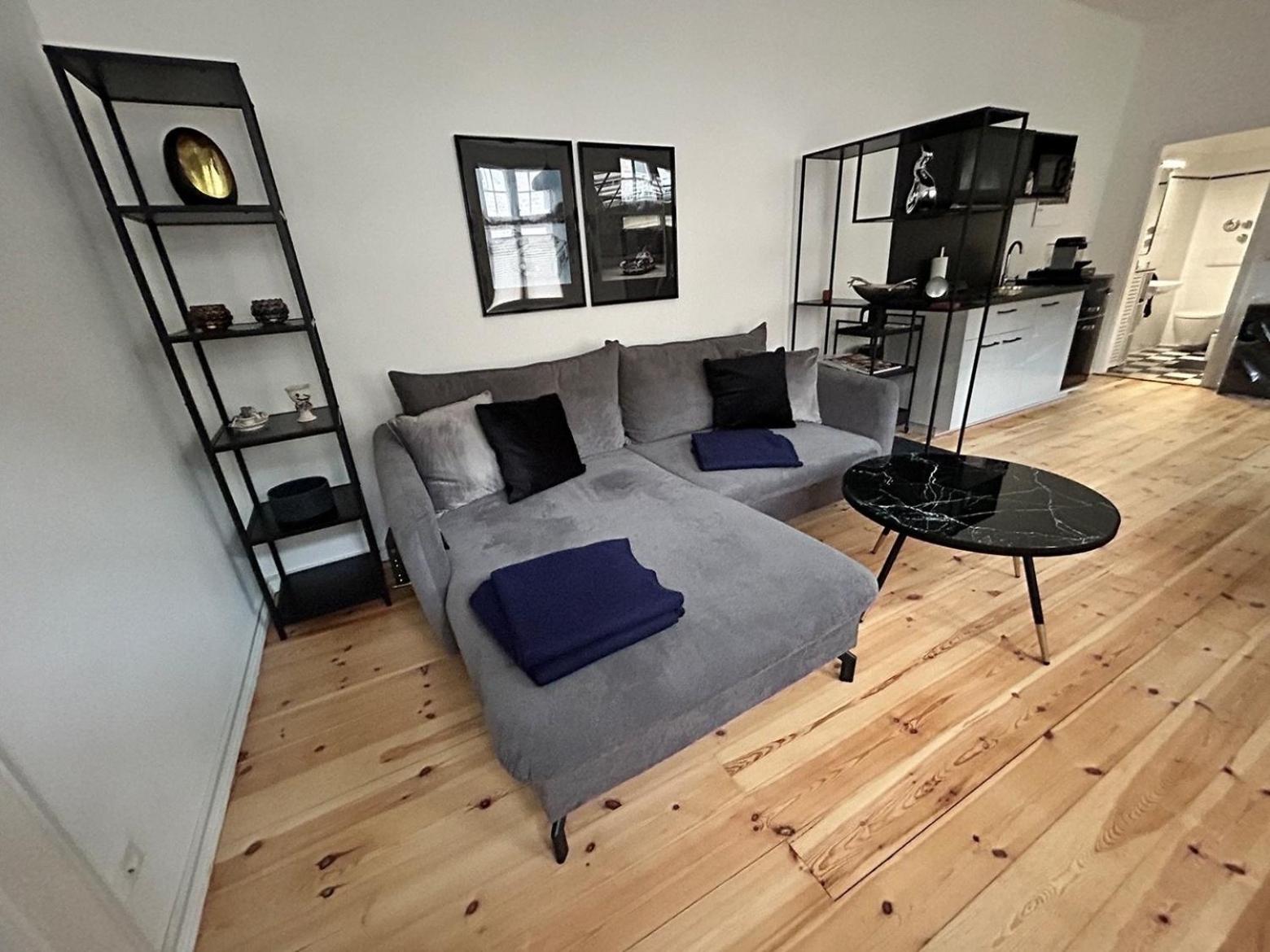 Apartment photo 1