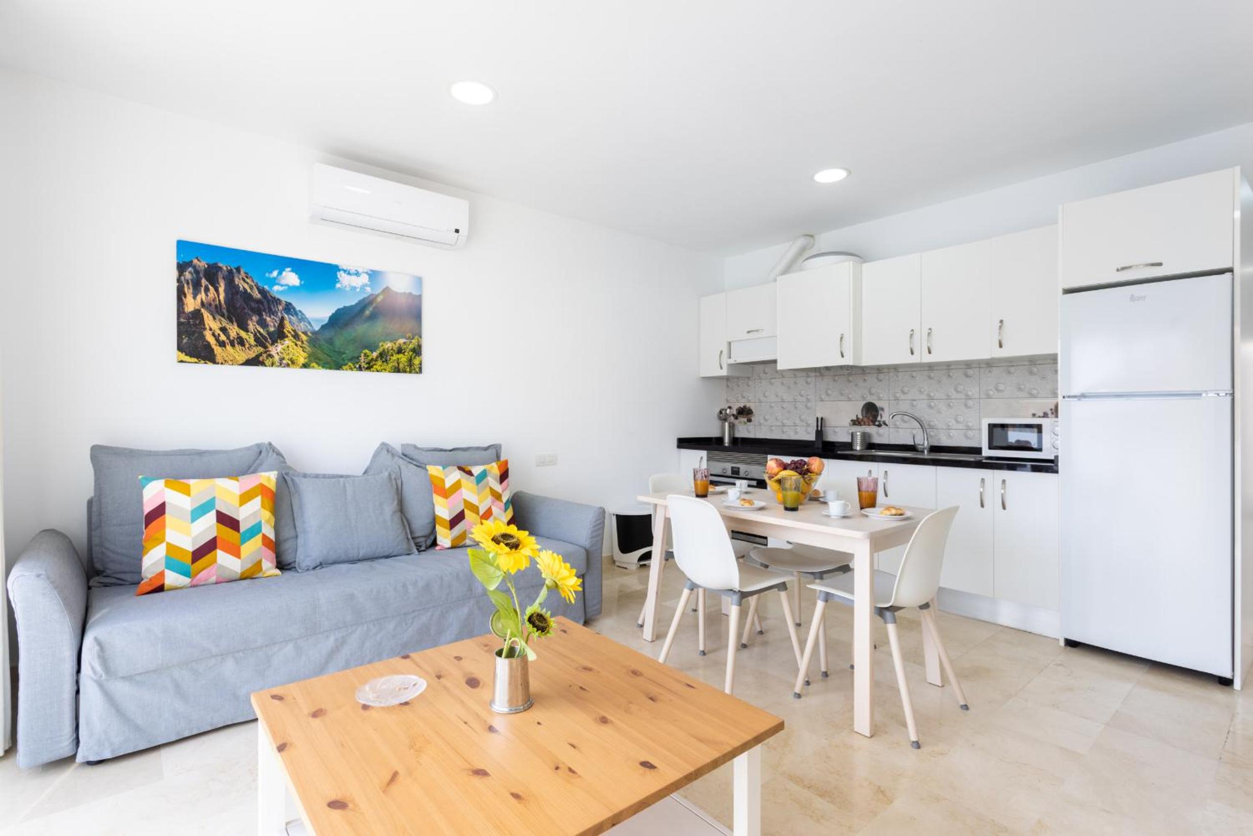 Apartment with Sea View photo 3