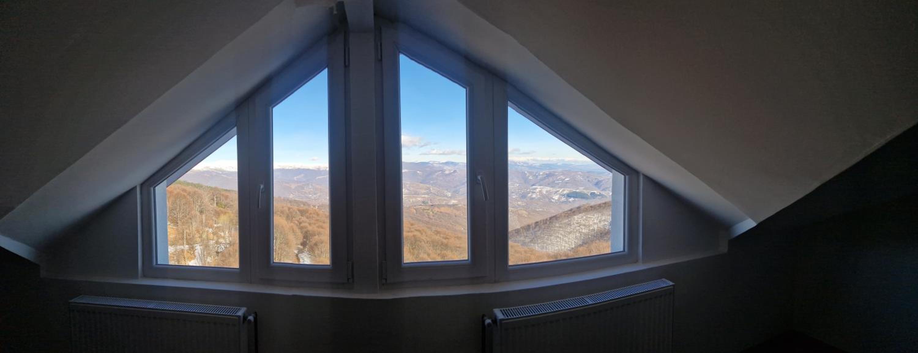 Studio With Mountain View photo 3
