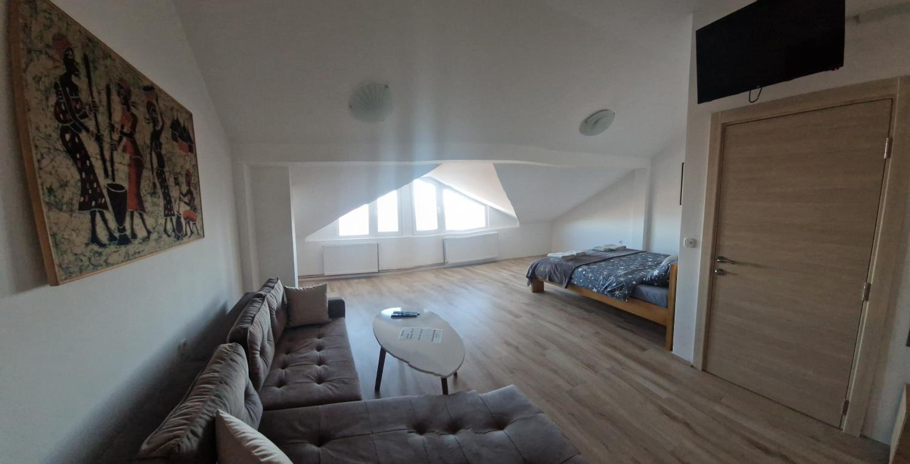 Studio With Mountain View photo 2