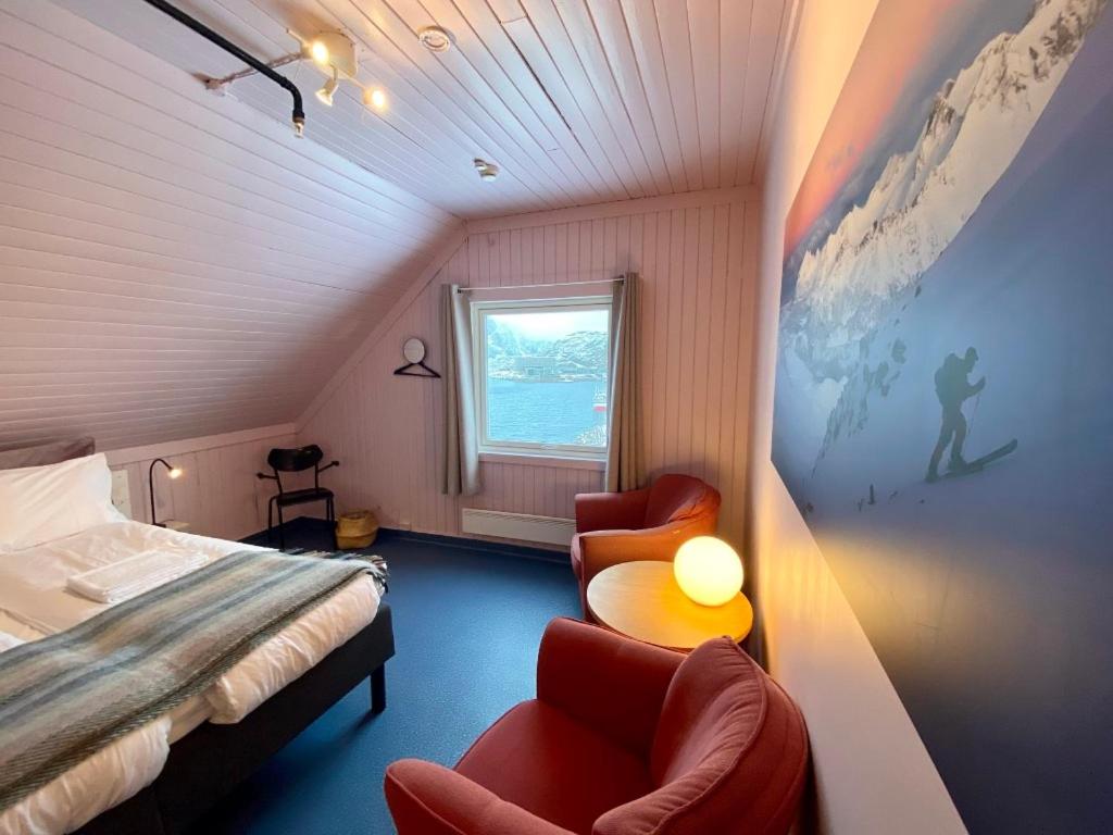 Double or Twin Room - Photo 12