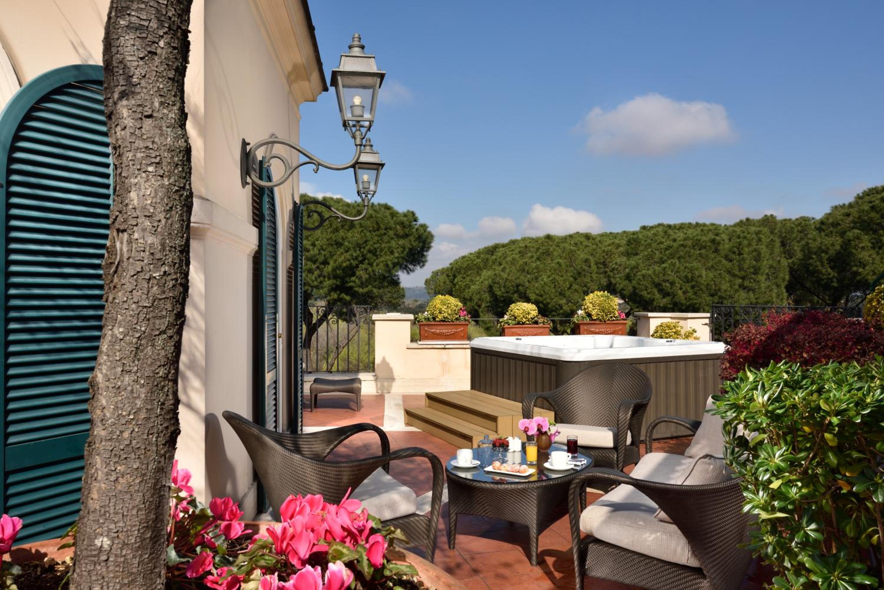 Terrace Jacuzzi Suite