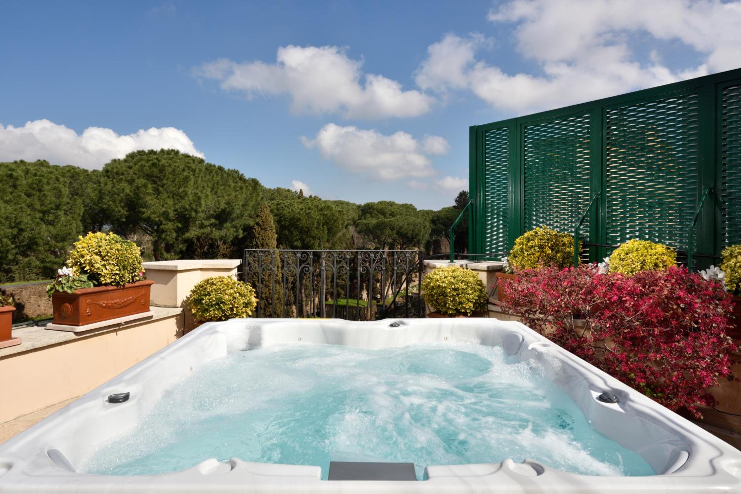 Terrace Jacuzzi Suite