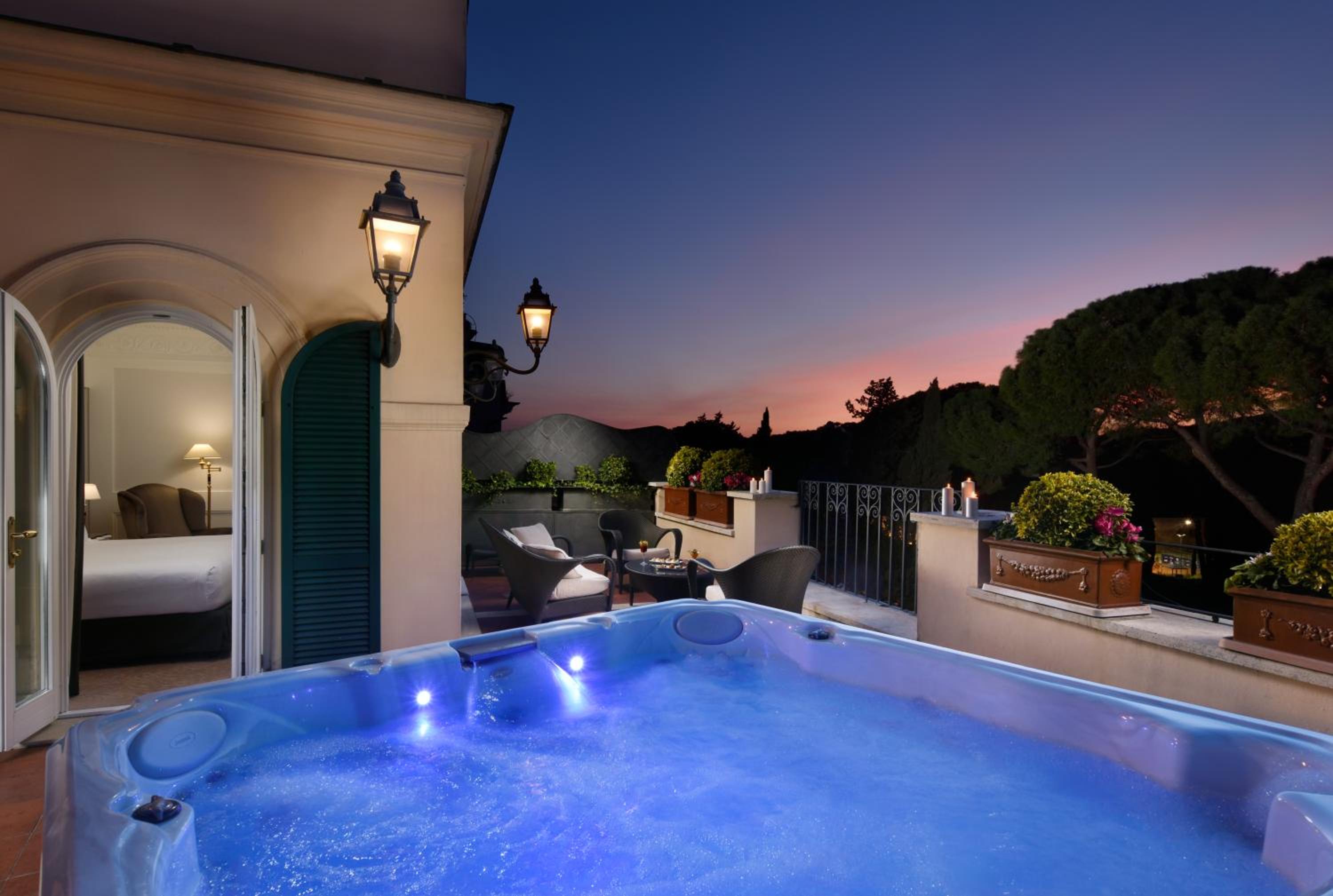 Terrace Jacuzzi Suite