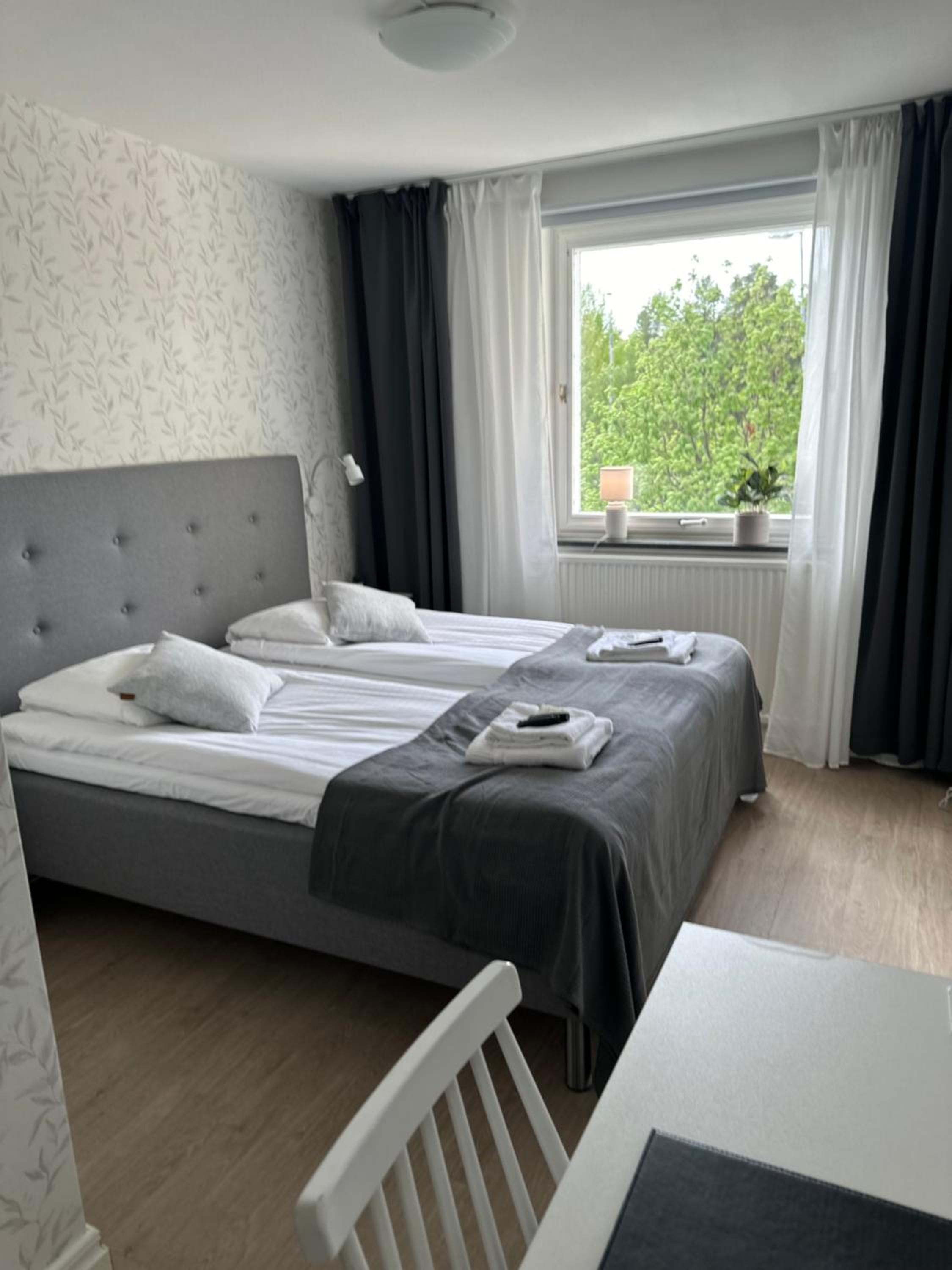 Small Double Room - Photo 3