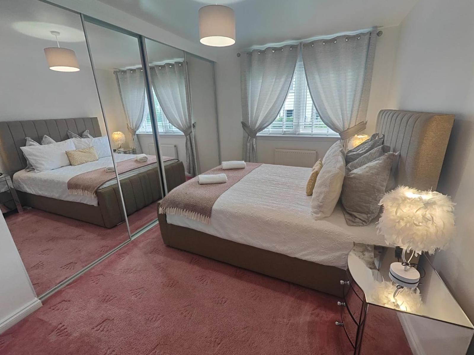Two-Bedroom Apartment - Photo 1